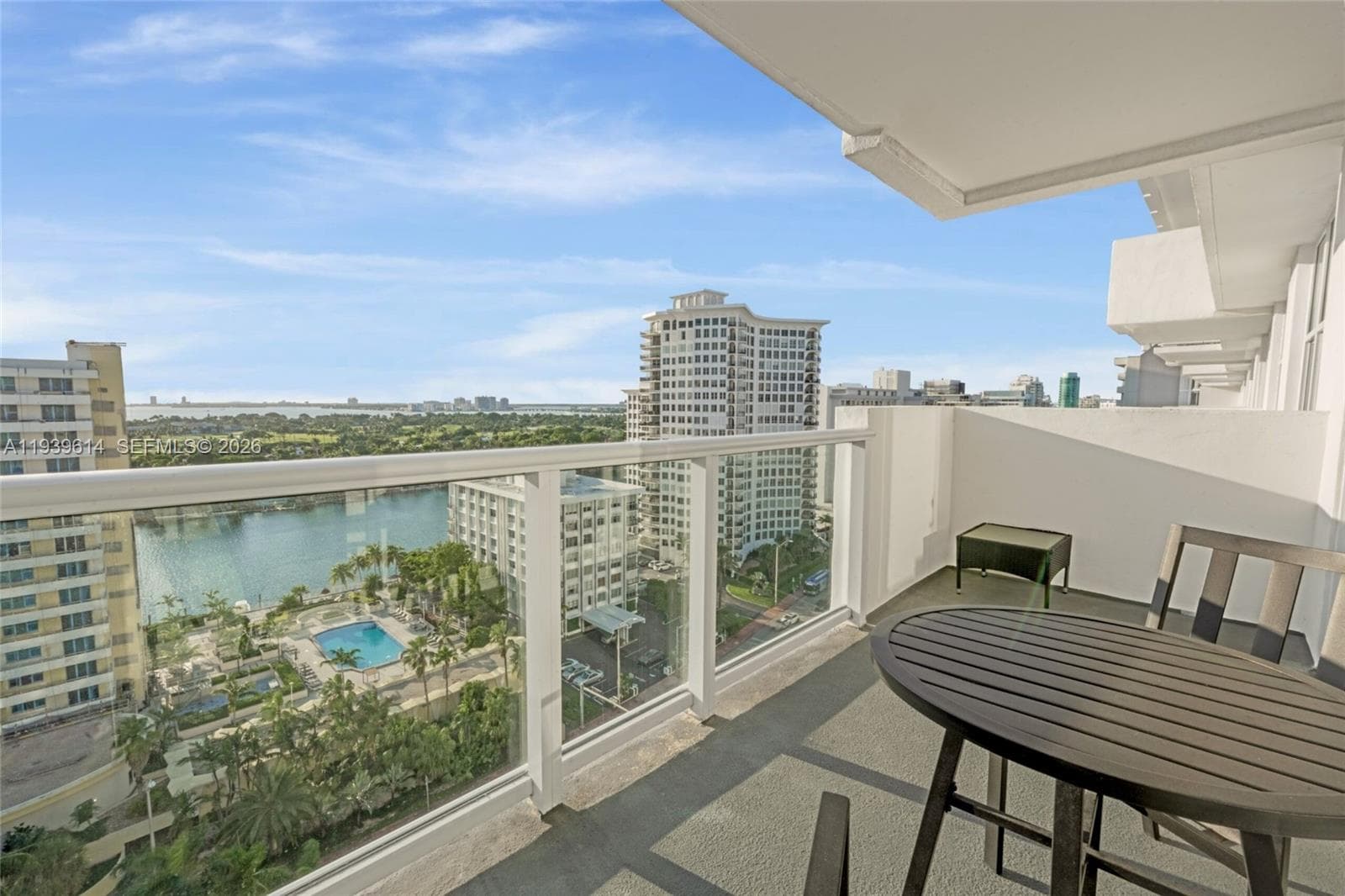 5601 Collins Ave 1618 photo 17