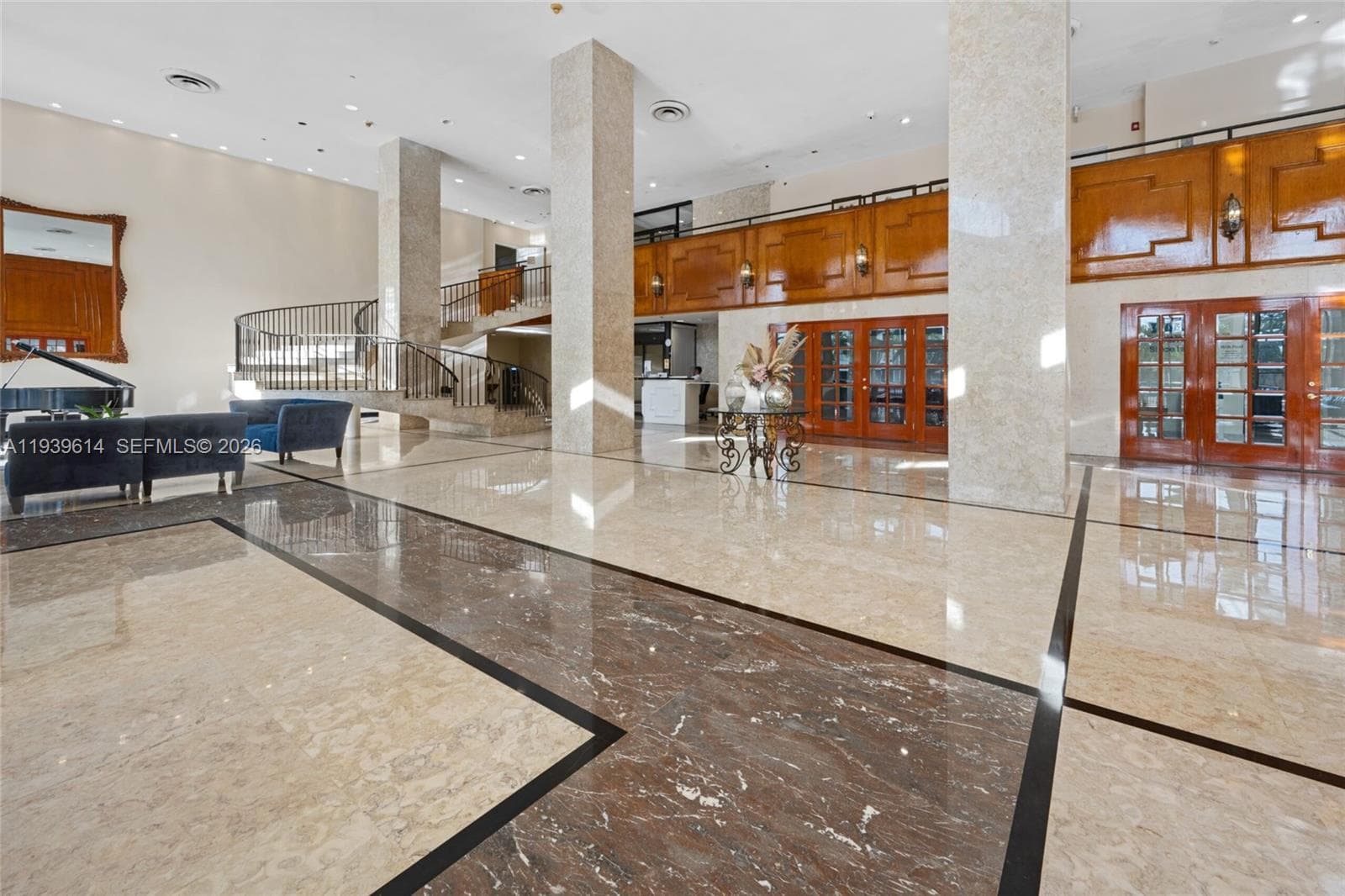 5601 Collins Ave 1618 photo 18