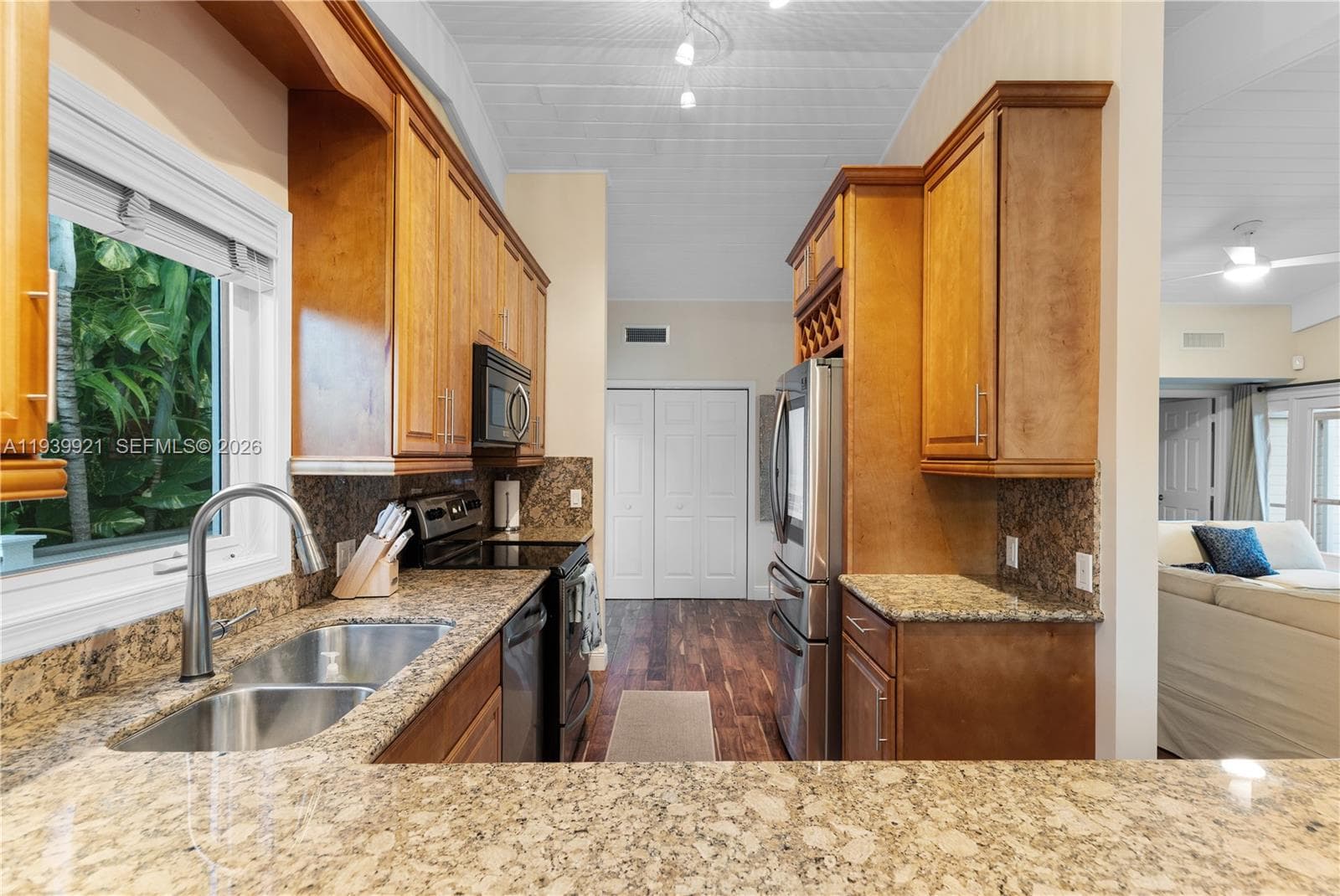 150 Rushton Ln photo 13