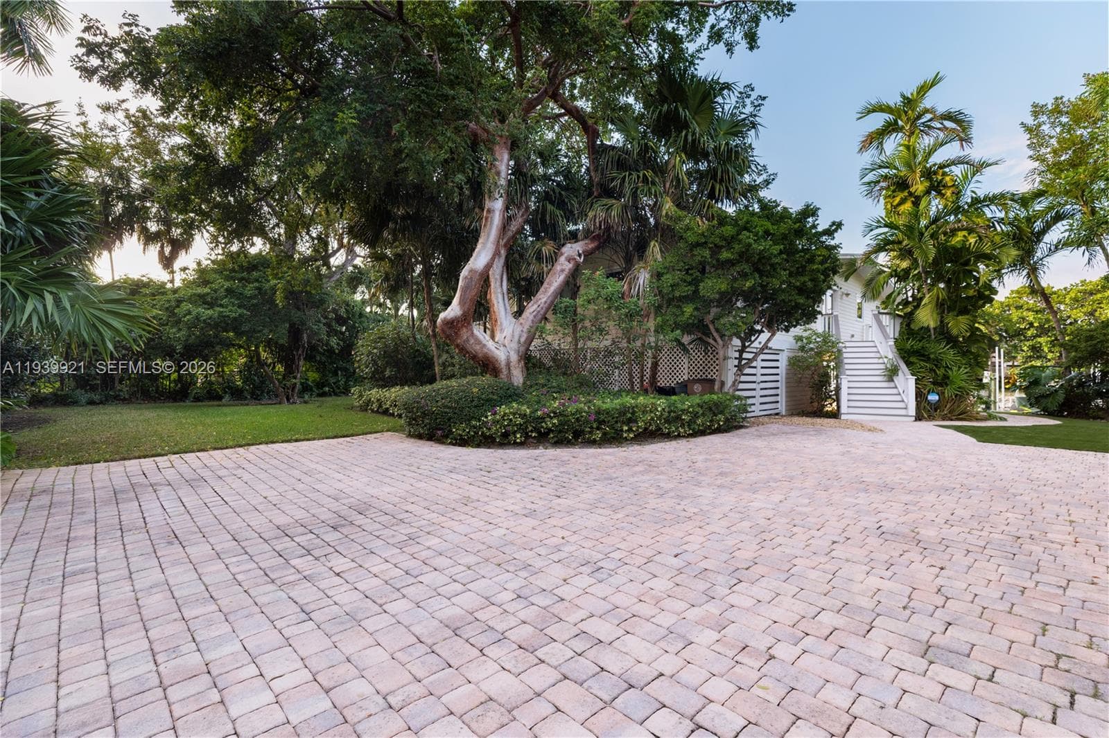 150 Rushton Ln photo 8