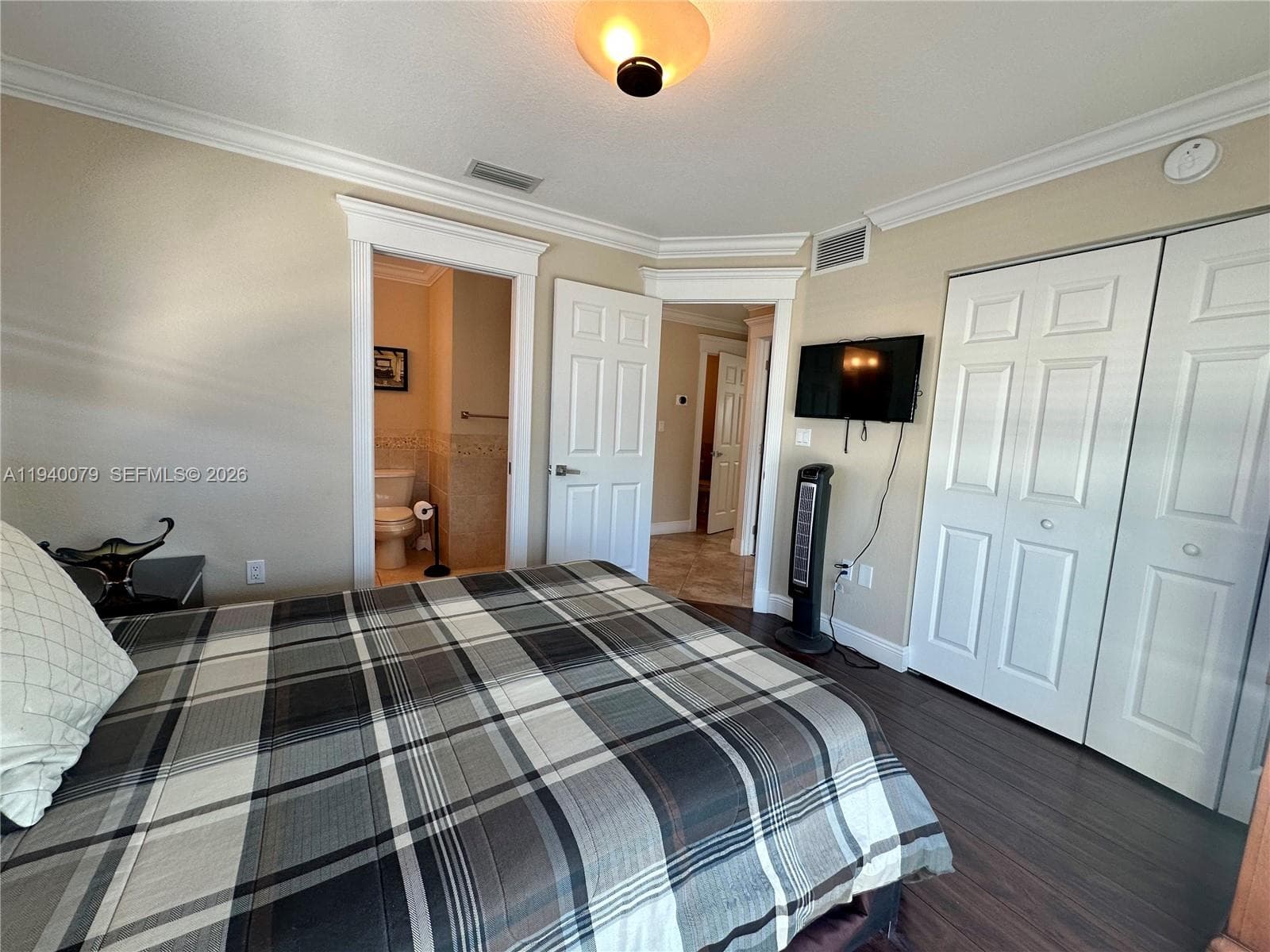 1516 Aqueduct Ln 1 photo 17