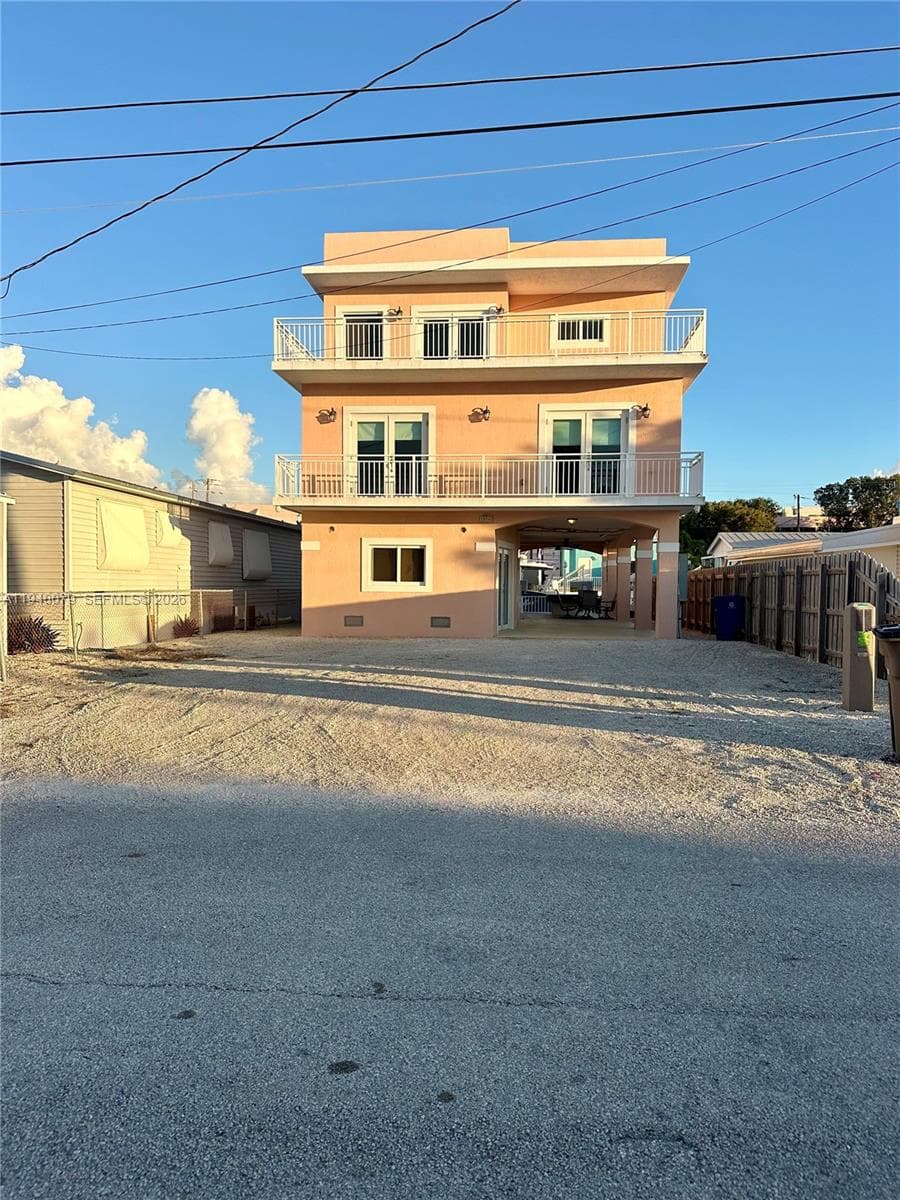 1516 Aqueduct Ln 1 photo 1