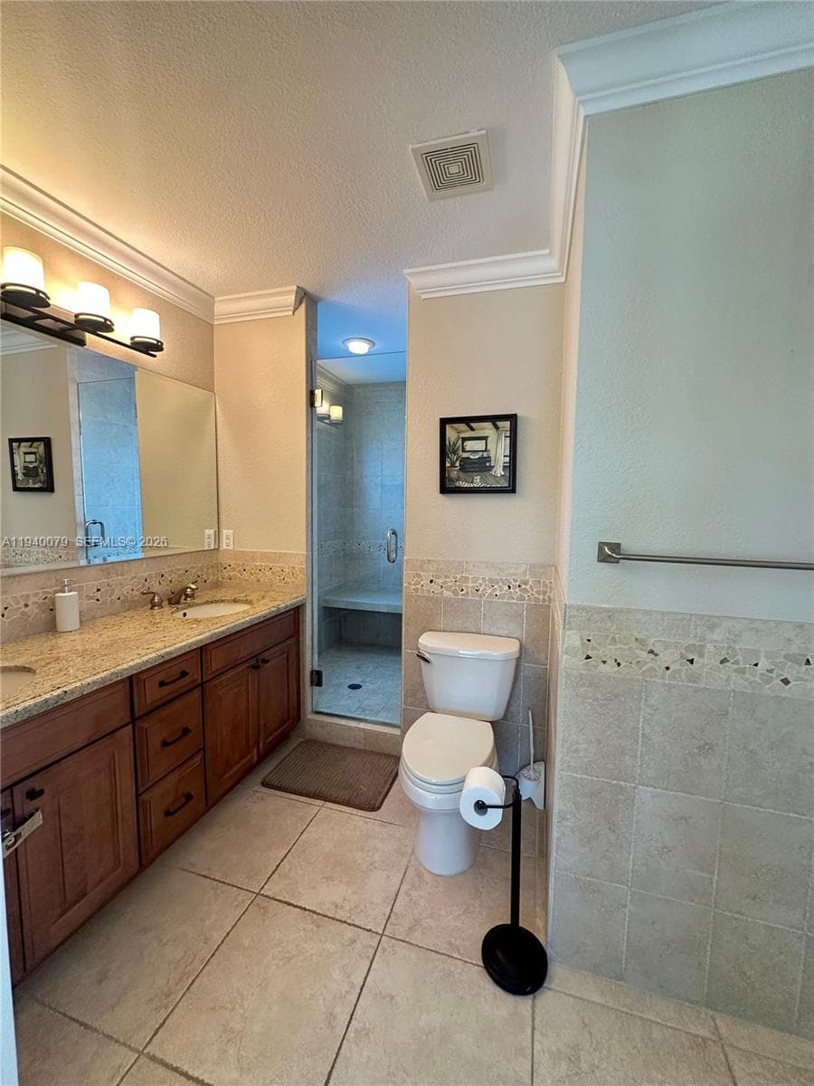 1516 Aqueduct Ln 1 photo 19
