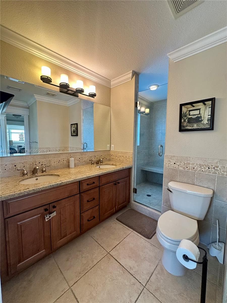 1516 Aqueduct Ln 1 photo 21