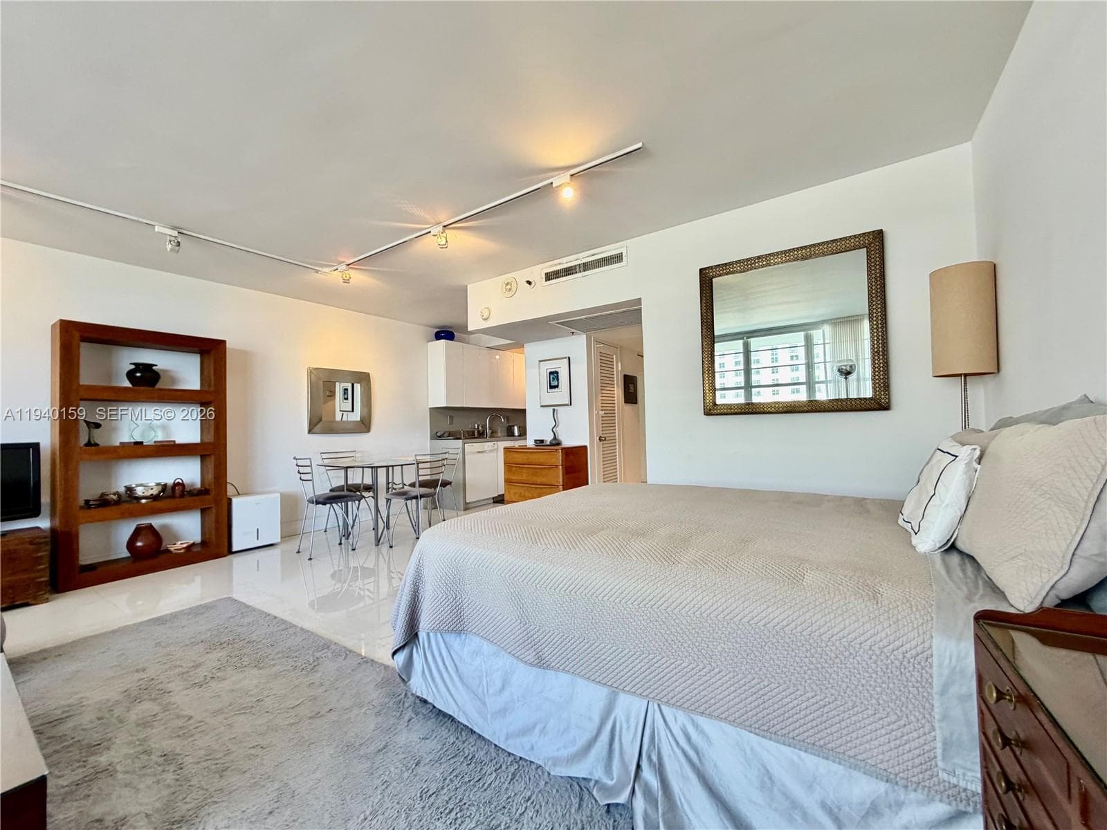 100 Lincoln Rd 1230 photo 11