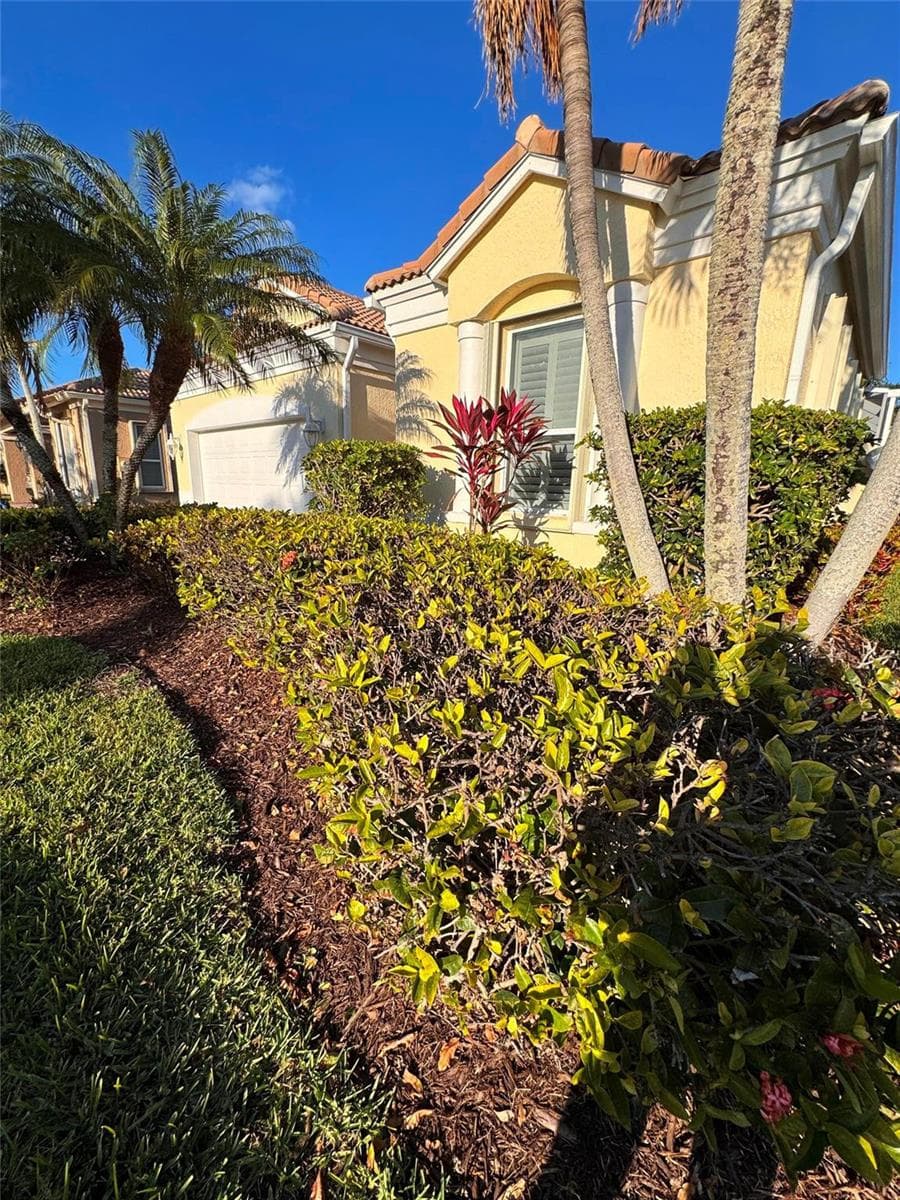 3308 Caracal Drive photo 2