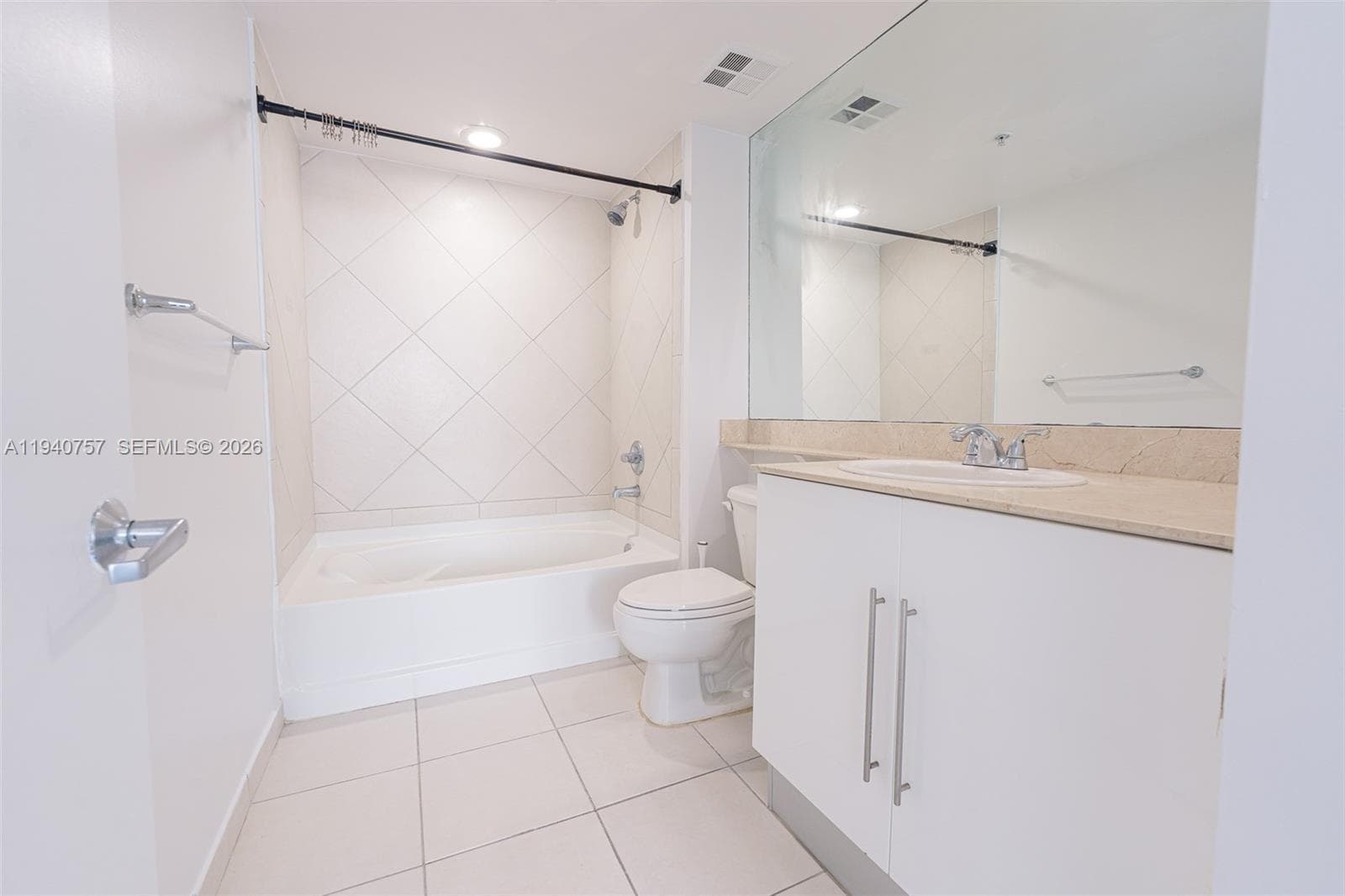 335 S Biscayne Blvd 1108 photo 12