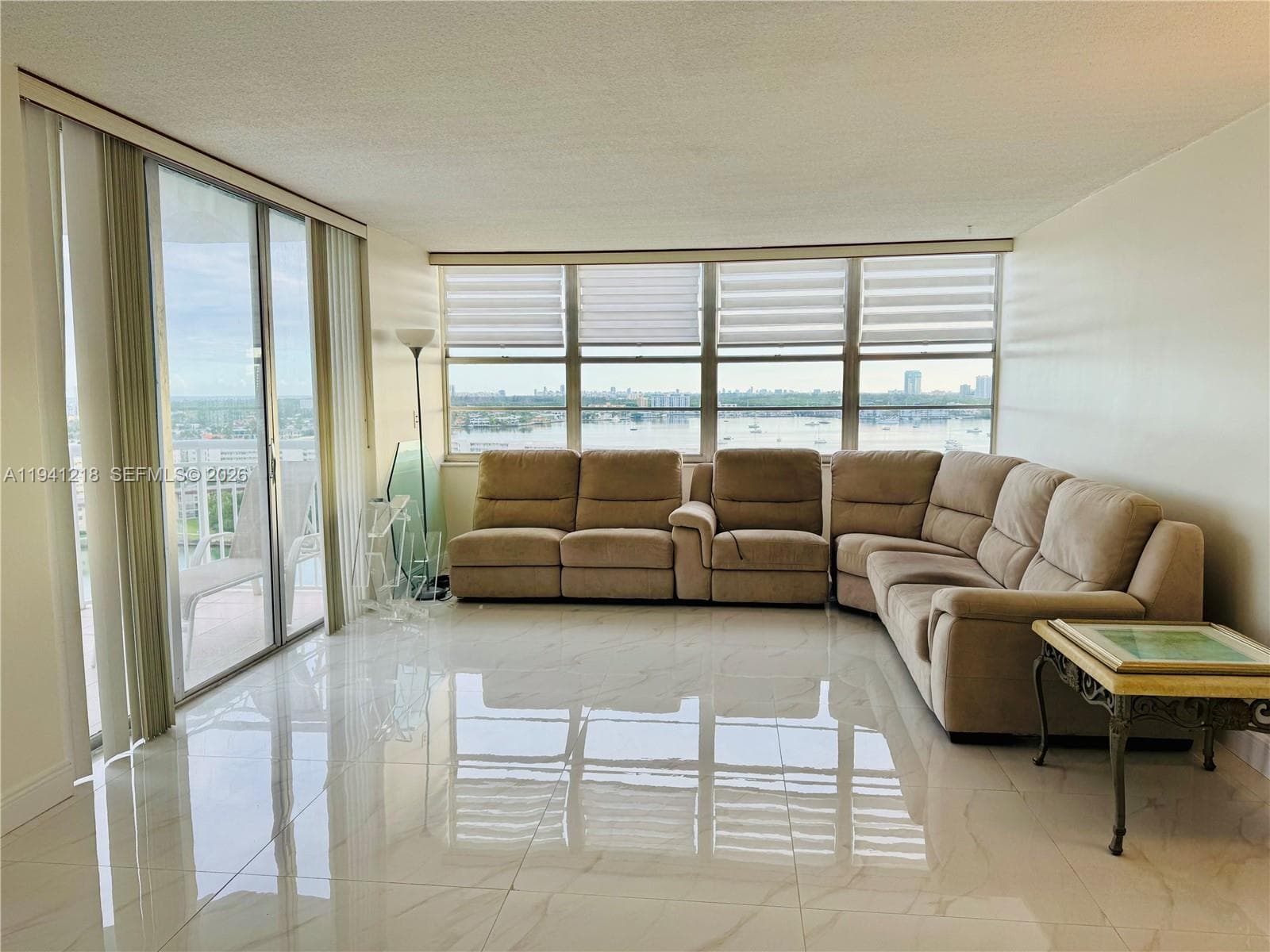 18041 Biscayne Blvd *BOAT SLIP & UNIT* 1605 photo 16