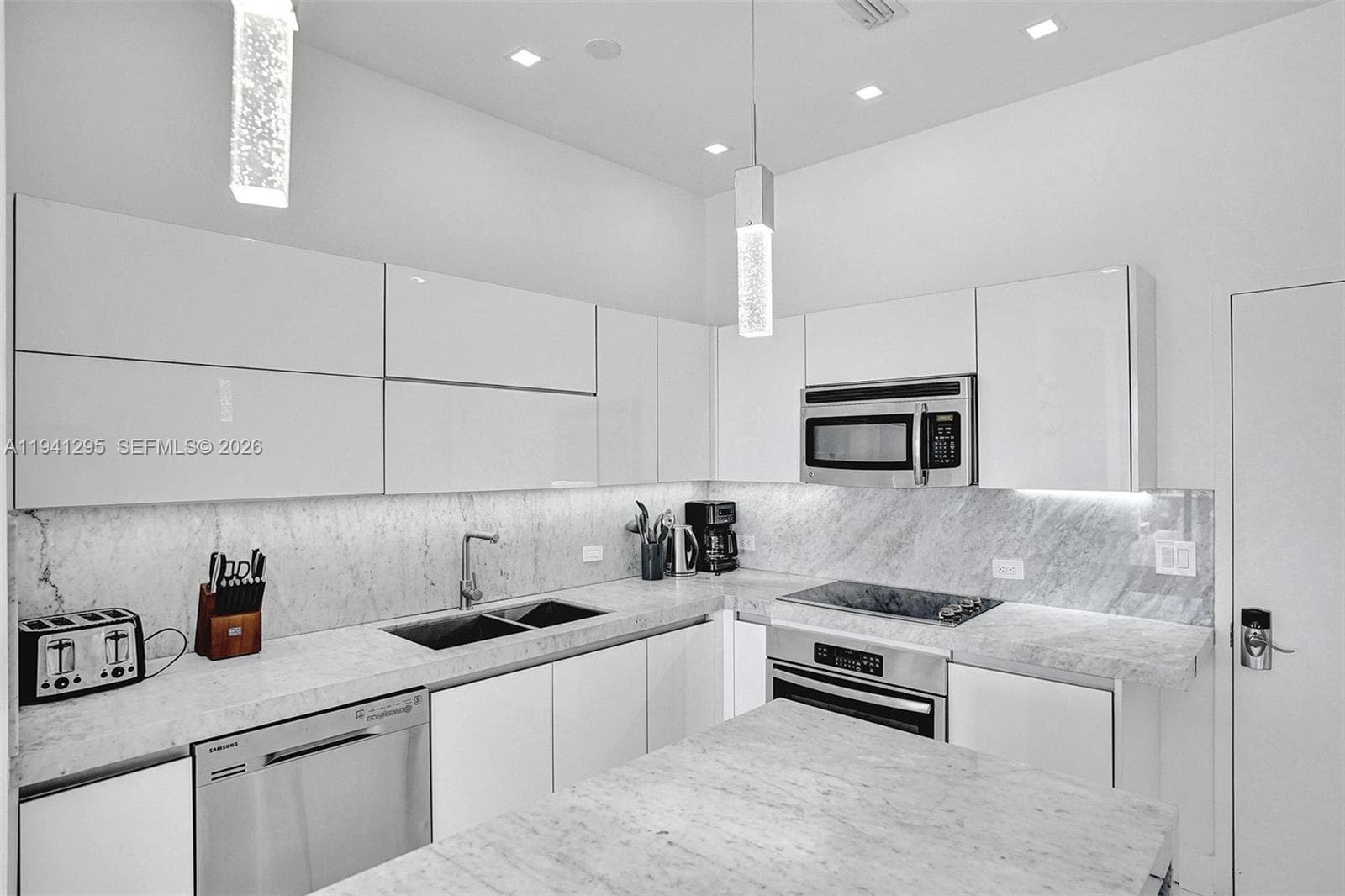 2600 E Hallandale Beach Blvd T3303 photo 12