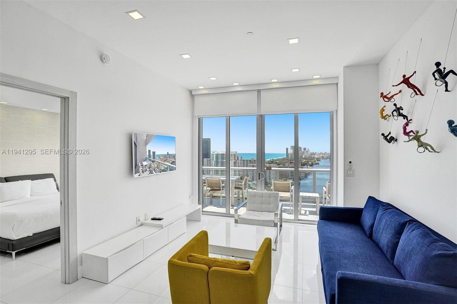 2600 E Hallandale Beach Blvd T3303 photo 1