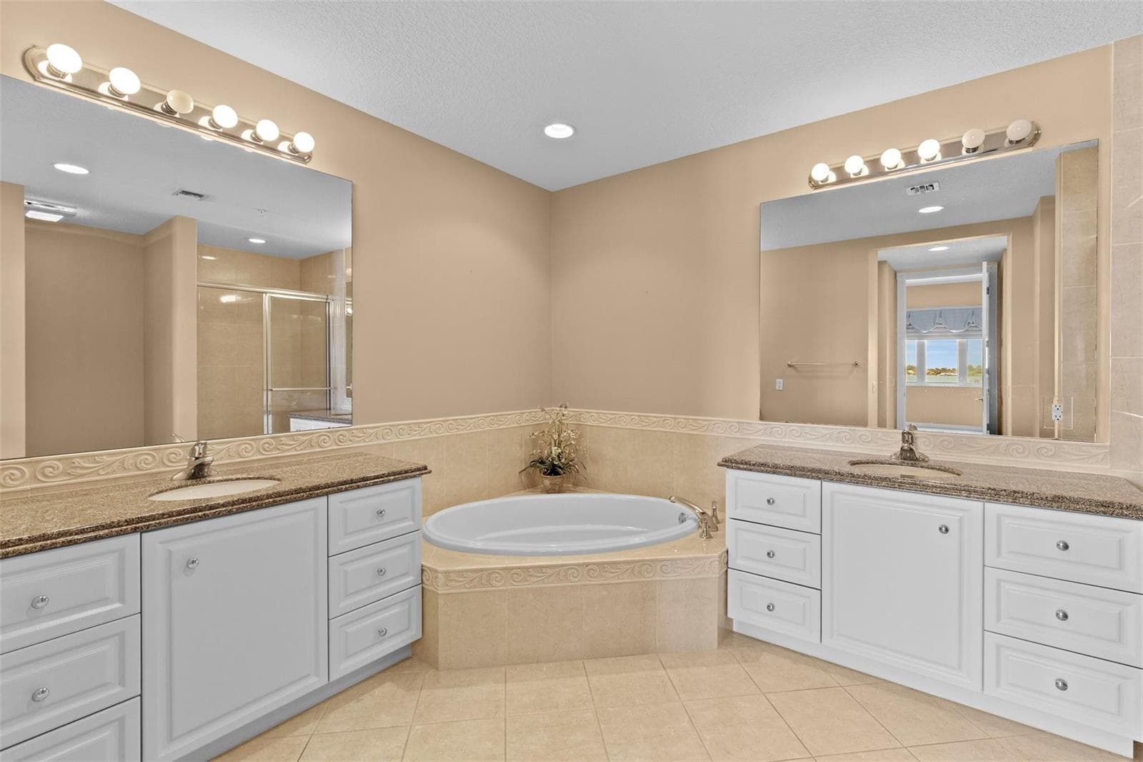 20 Harbour Isle Drive Ph02 photo 11