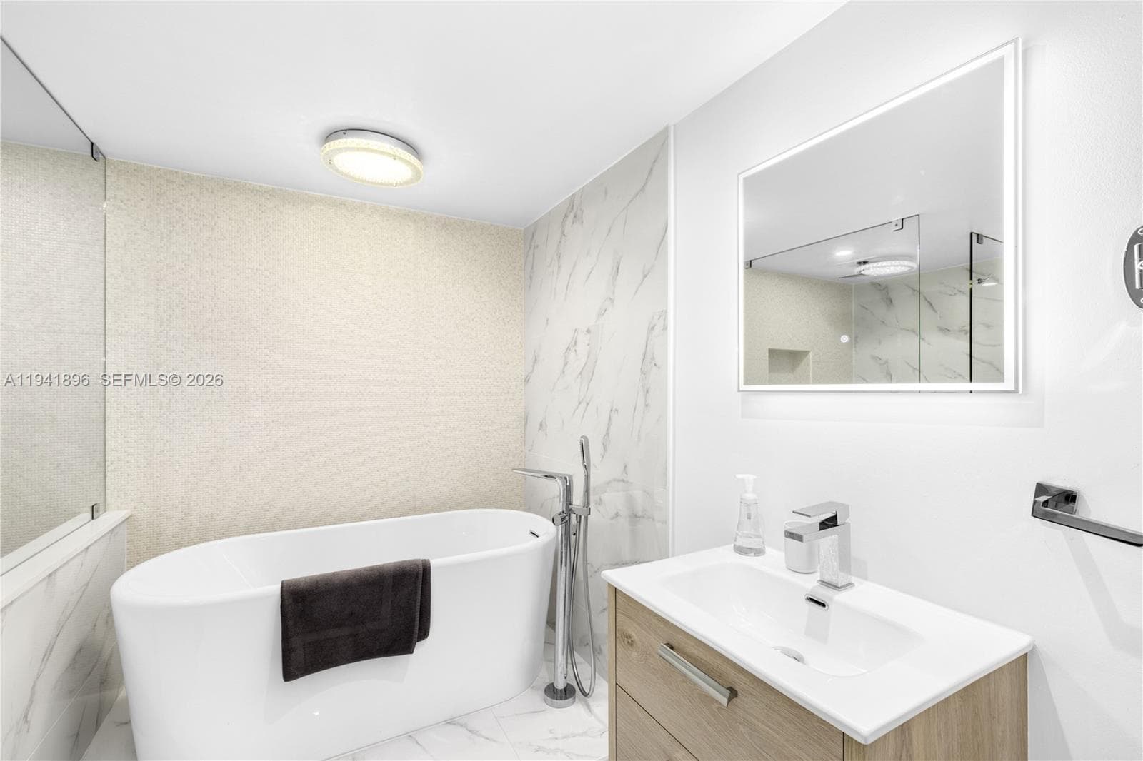 9455 Collins Ave 806 photo 24