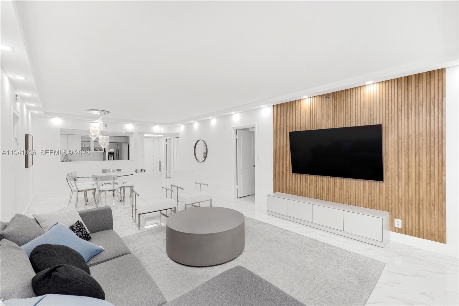 9455 Collins Ave 806 photo 14