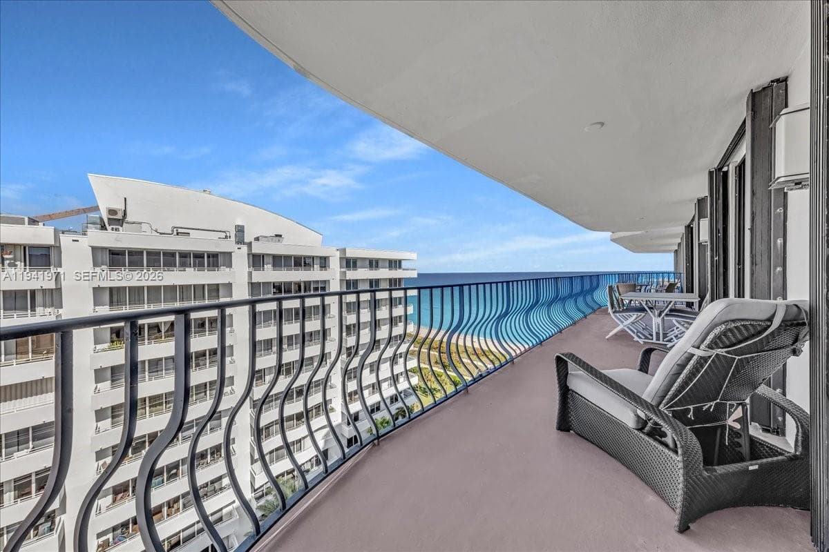 8877 Collins Ave PH-2 photo 1