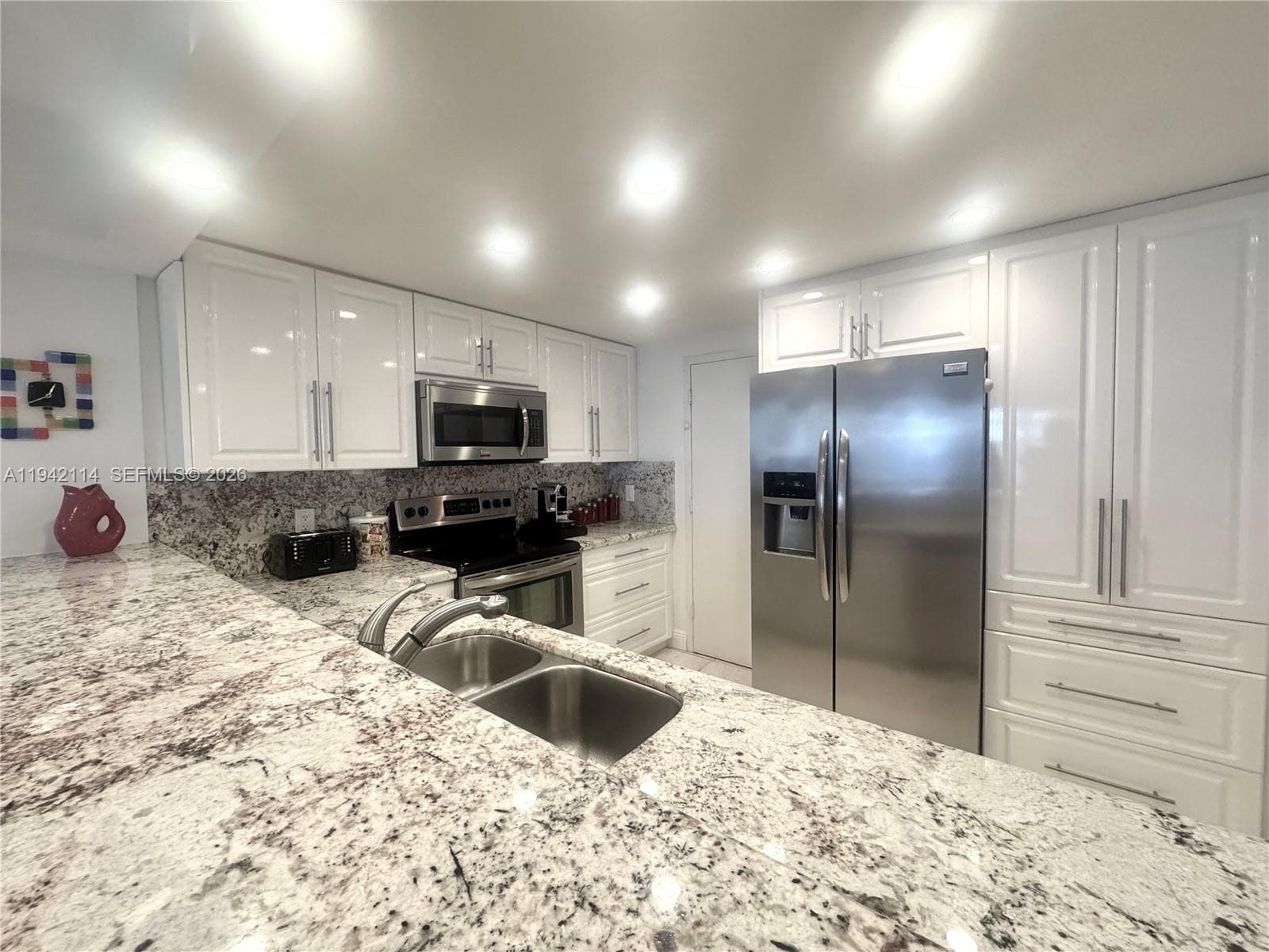 3800 S Ocean Dr 519 photo 5