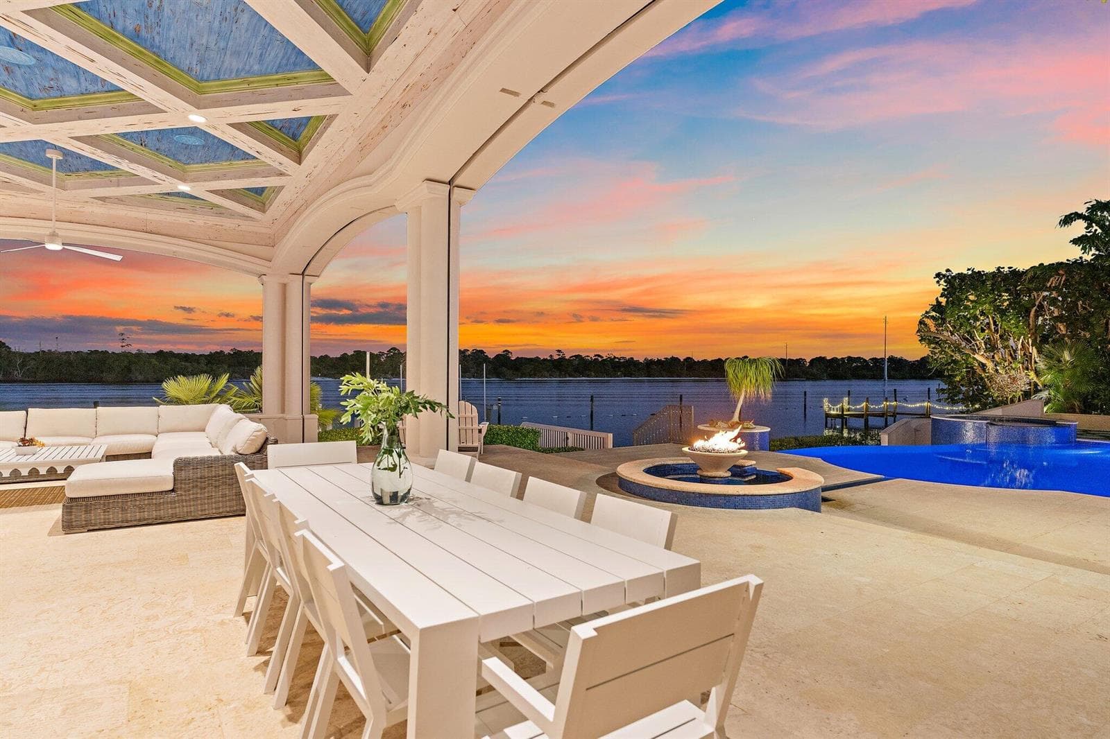 372 Regatta Drive photo 6