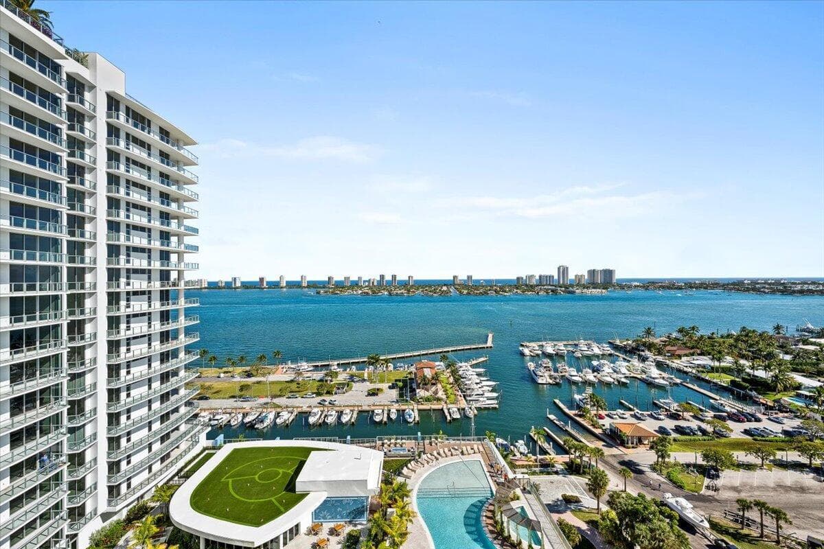 220 Lake Shore Drive 1706 photo 10
