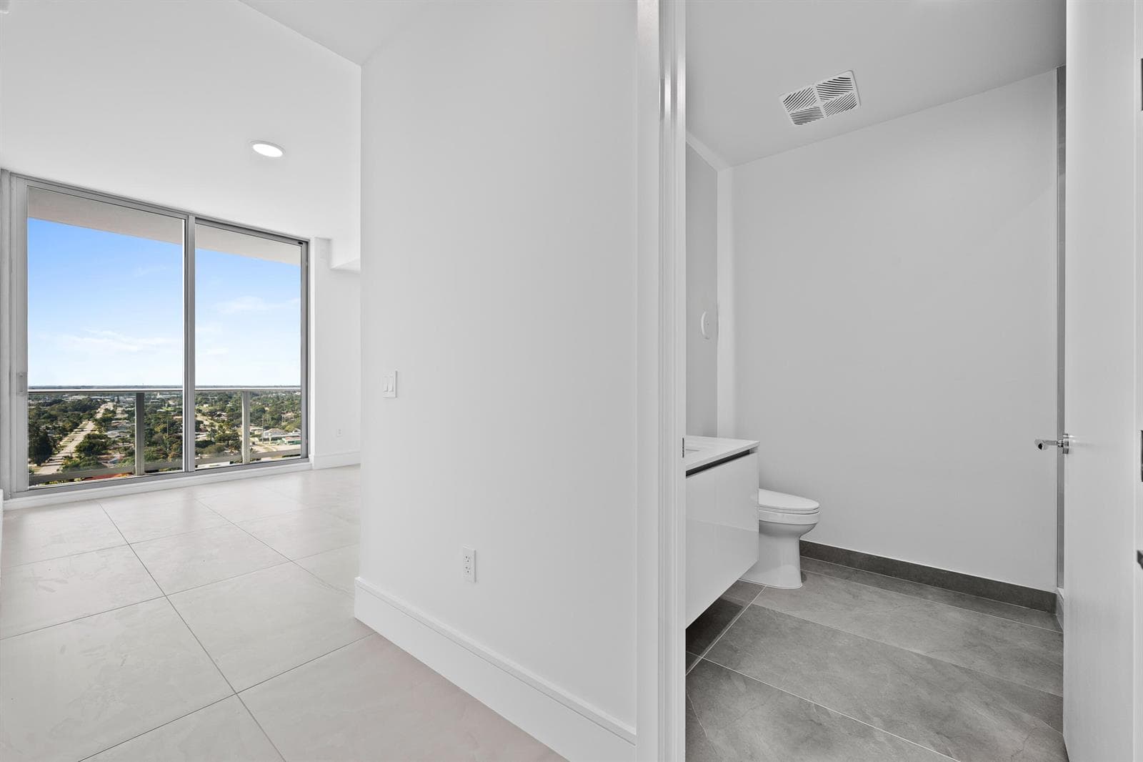 220 Lake Shore Drive 1706 photo 21