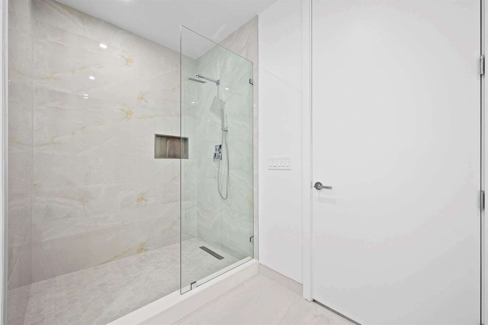 220 Lake Shore Drive 1413 photo 12