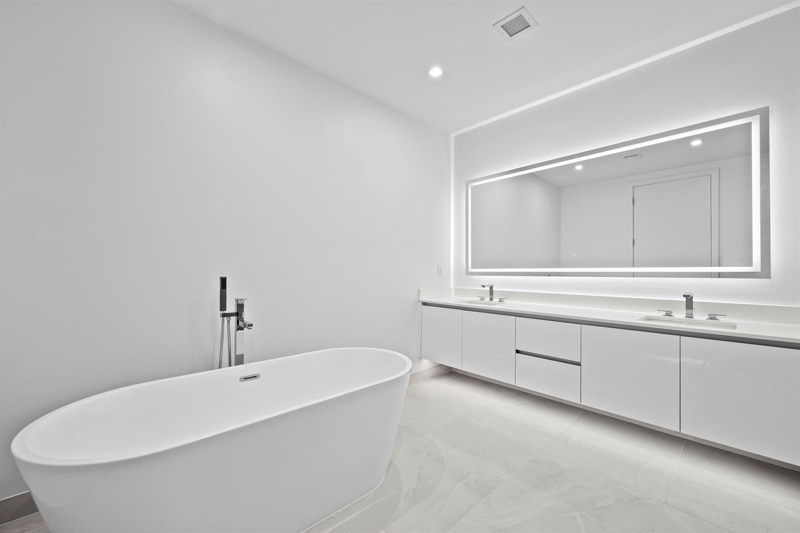 220 Lake Shore Drive 1413 photo 10
