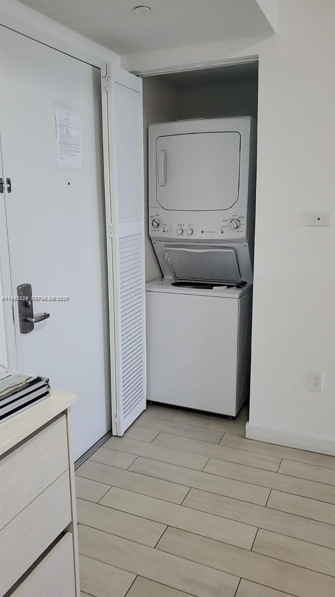 2602 E Hallandale Beach Blvd R2508 photo 12