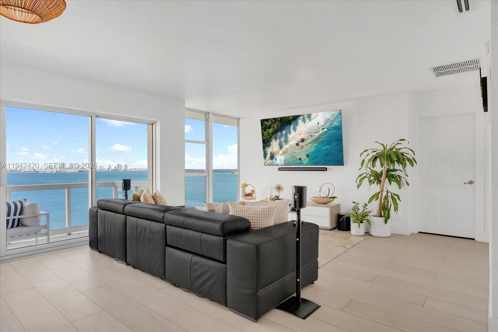 2451 Brickell Ave 17D photo 8
