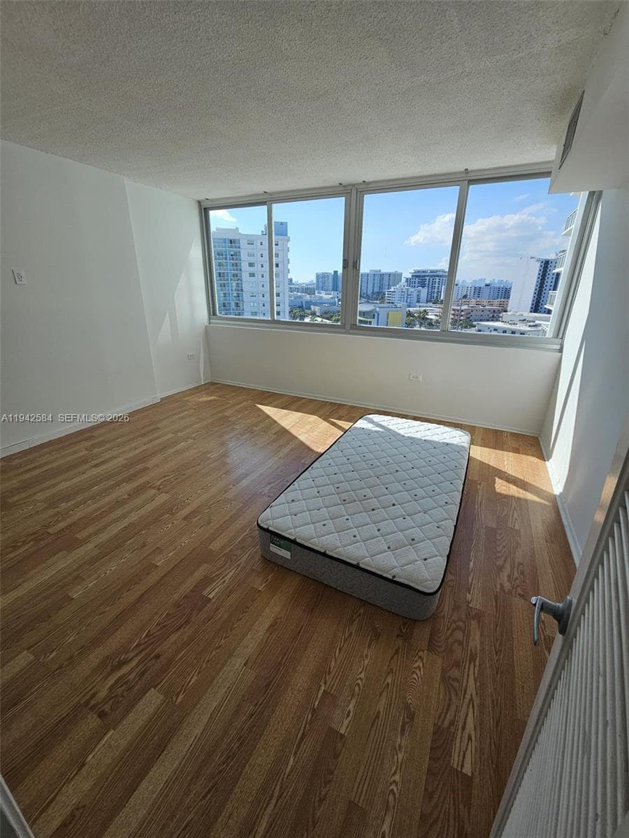 7135 Collins Ave 1011 photo 9
