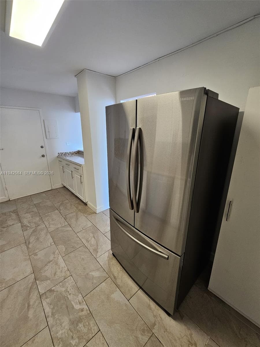 7135 Collins Ave 1011 photo 4
