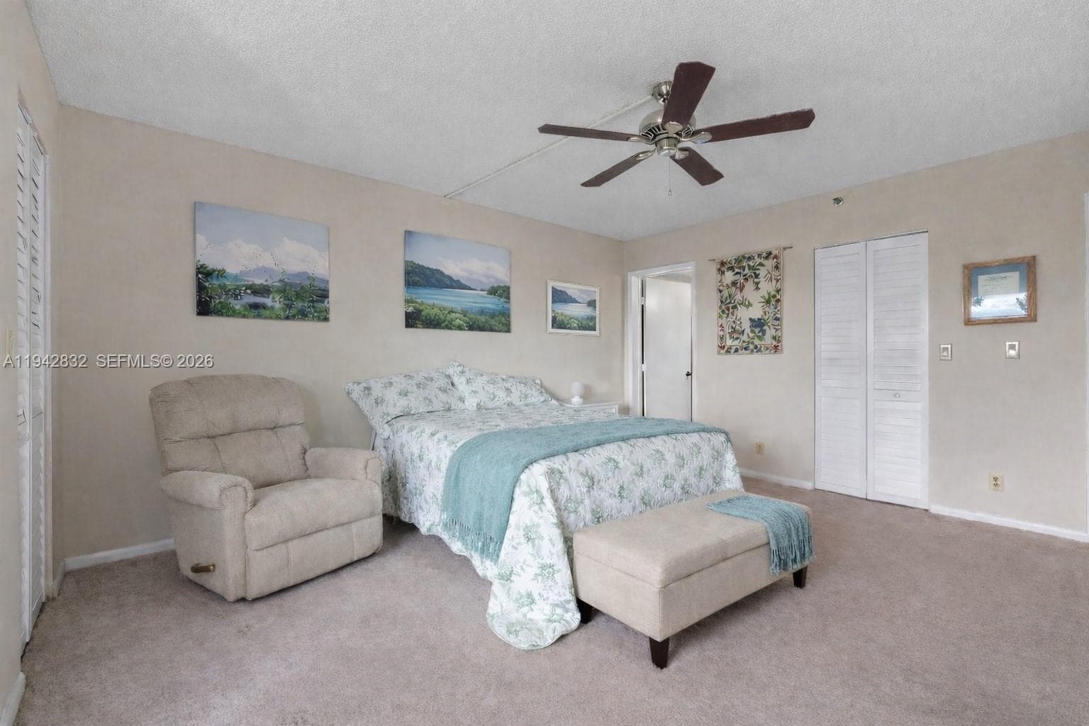 2200 S Cypress Bend Dr 406 photo 21
