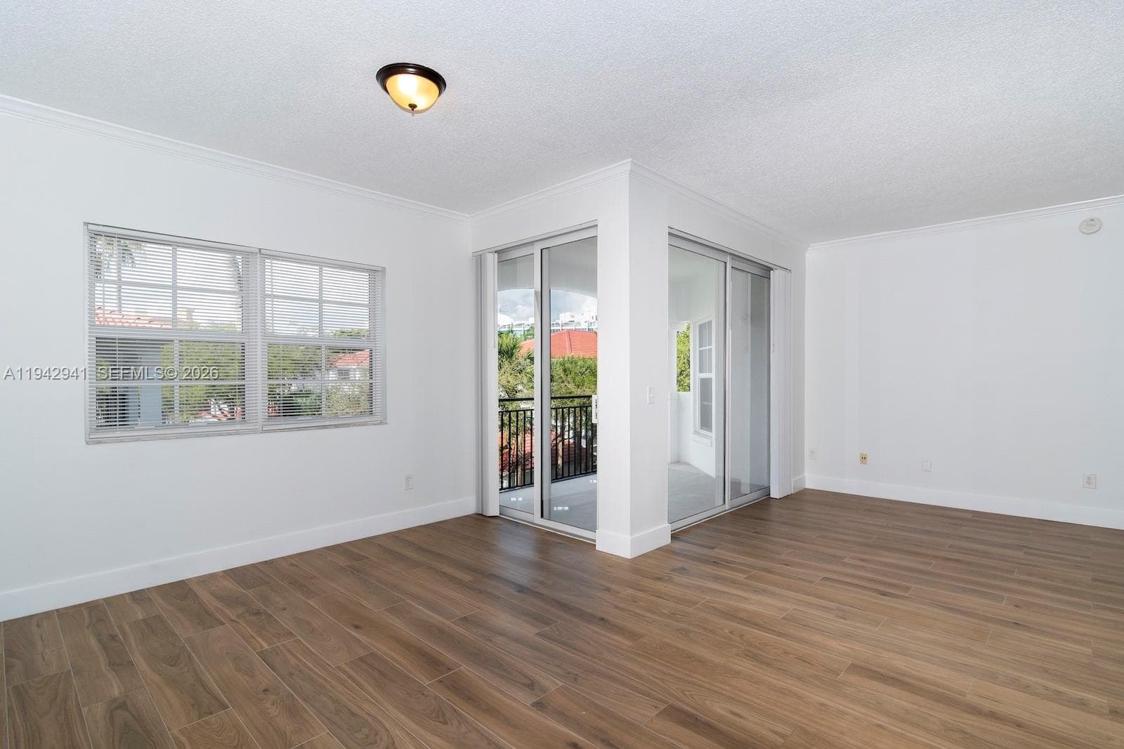 3215 NE 184th St 14301 photo 13