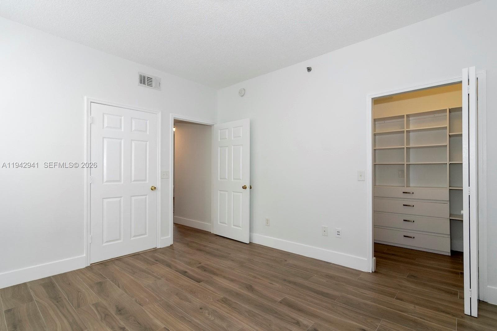 3215 NE 184th St 14301 photo 22
