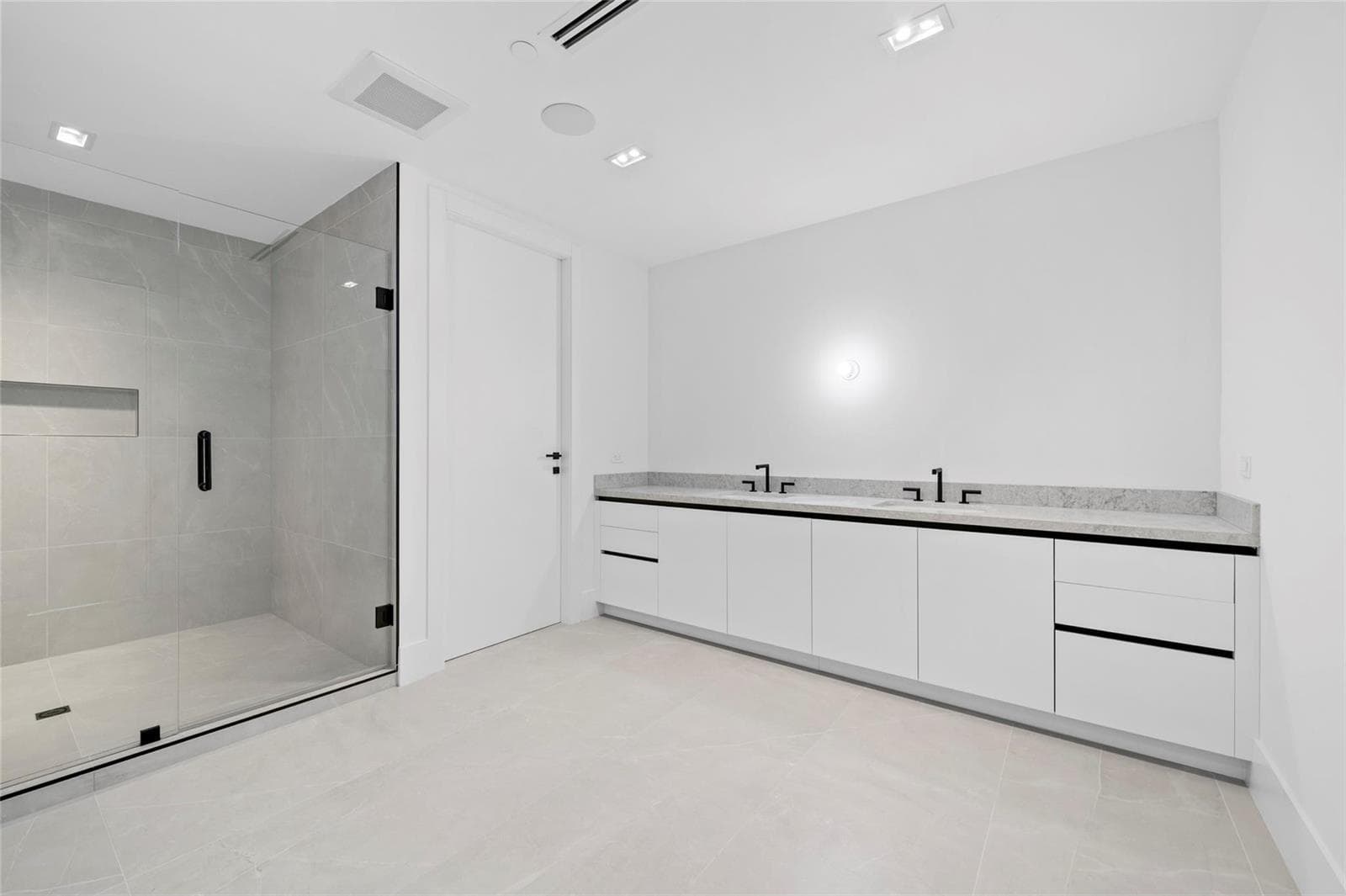 160 Isle Of Venice Drive 302 photo 20