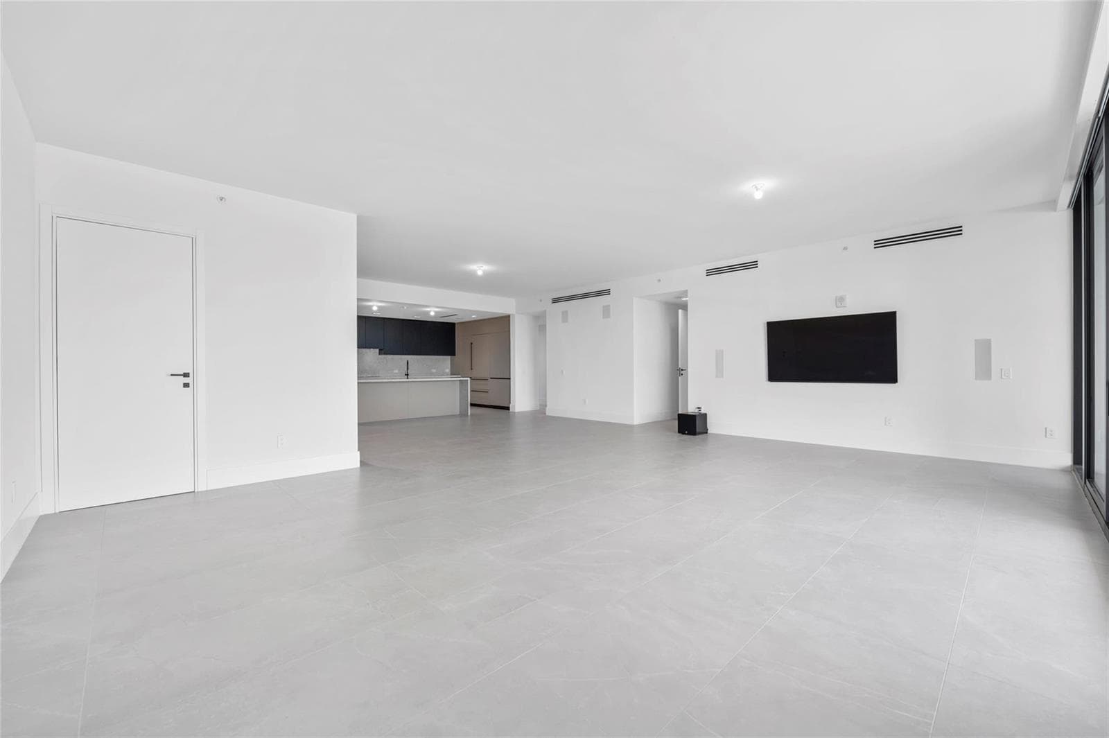 160 Isle Of Venice Drive 302 photo 9