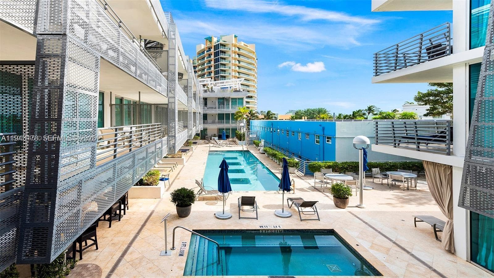 1437 Collins Ave 327 photo 19