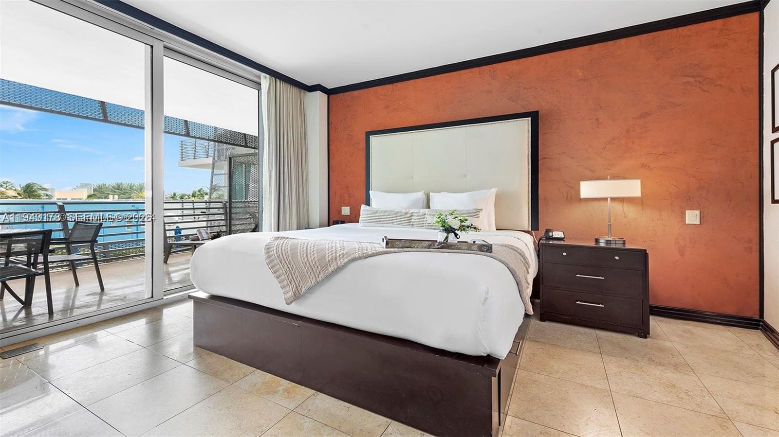 1437 Collins Ave 327 photo 4