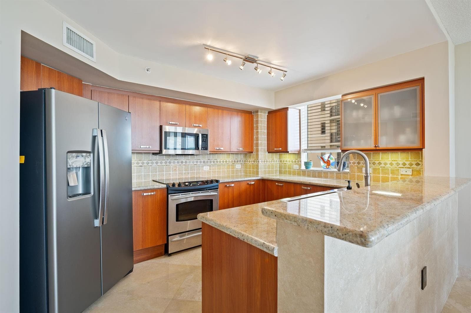 2011 N Ocean Boulevard 902 photo 7
