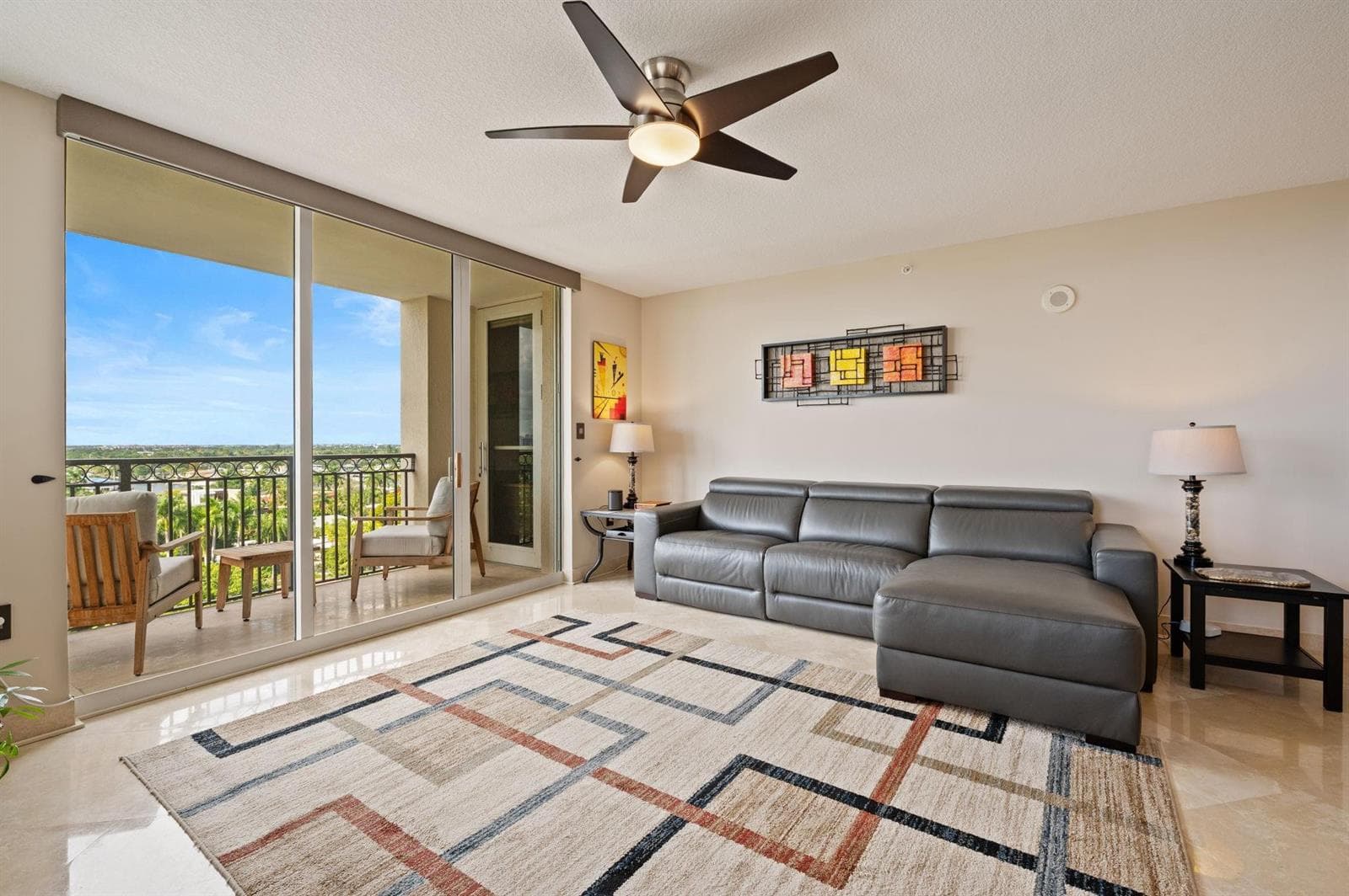 2011 N Ocean Boulevard 902 photo 4