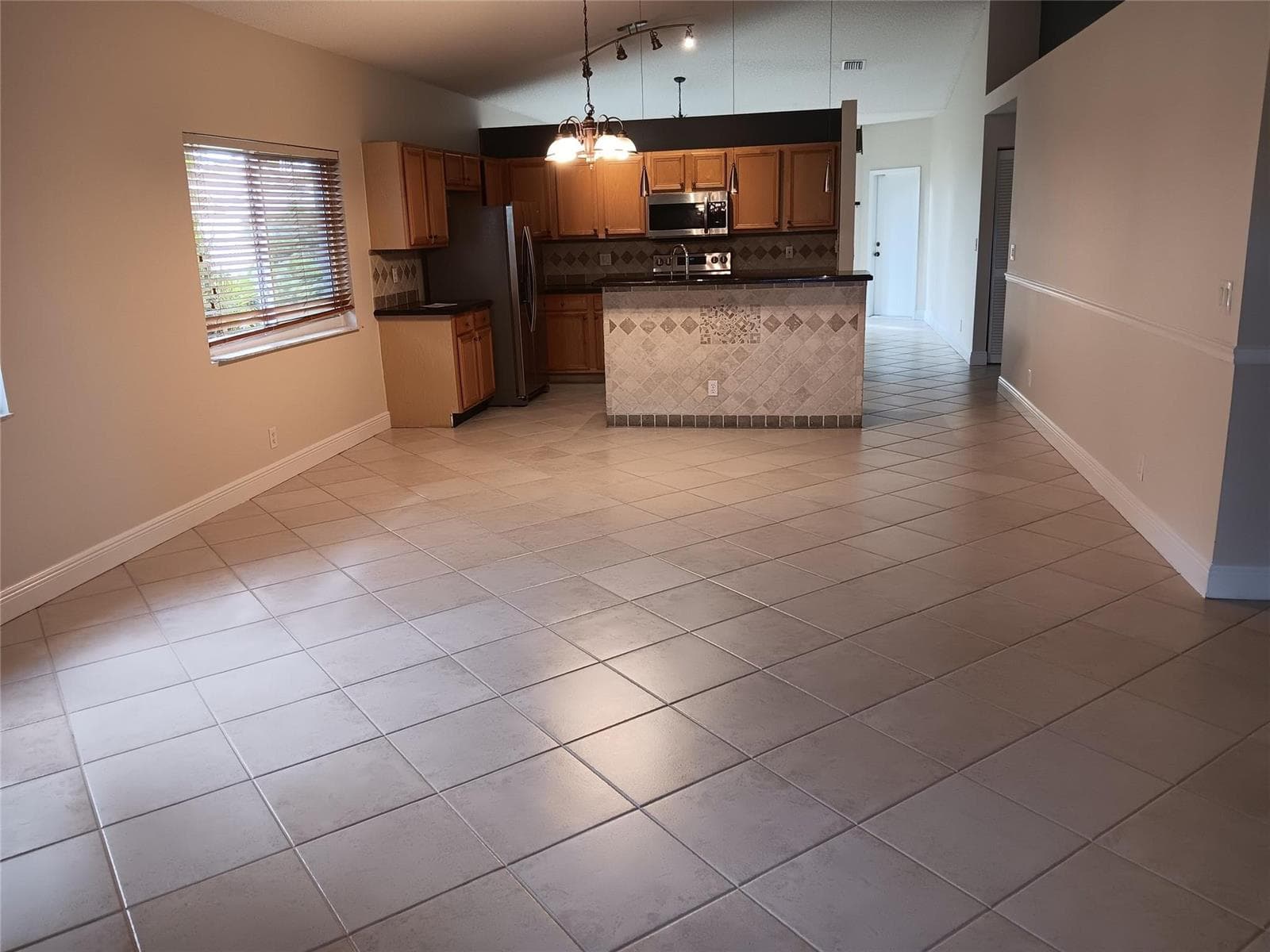1306 SW 44th Terrace photo 5