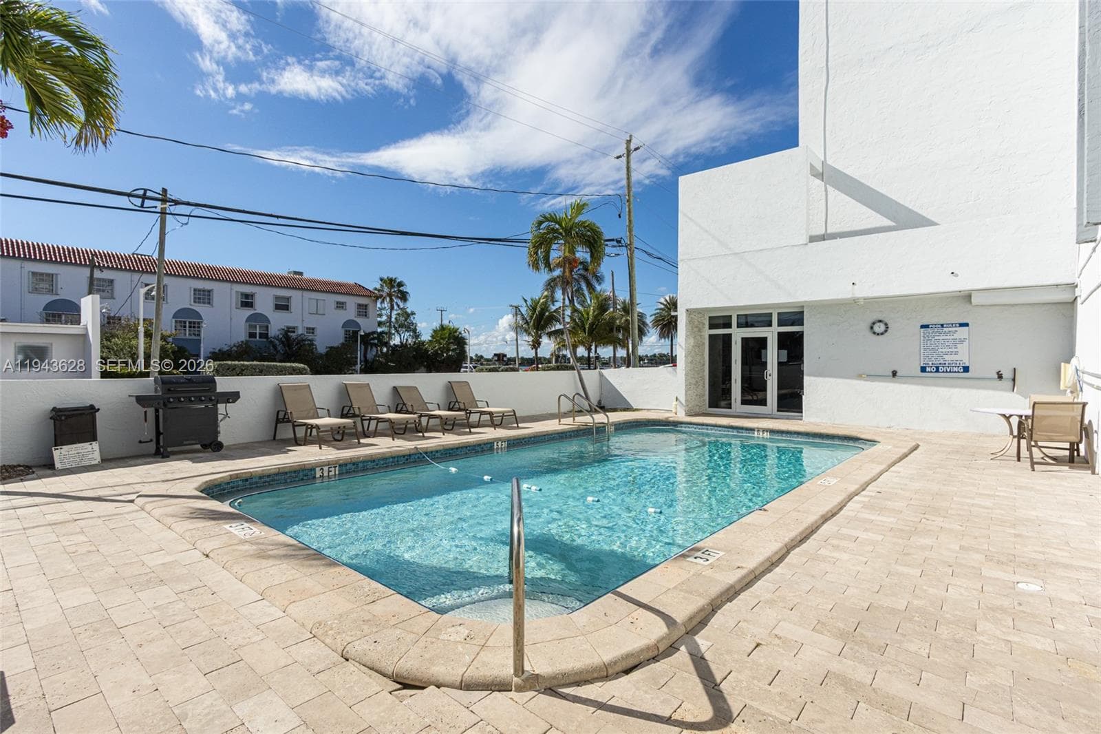 211 S Ocean Dr 205 photo 6