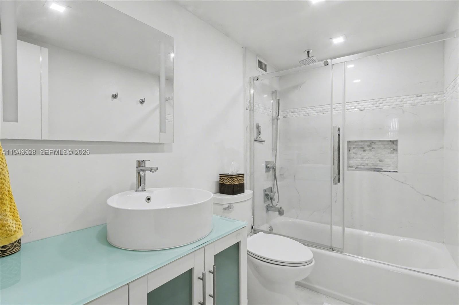 211 S Ocean Dr 205 photo 14