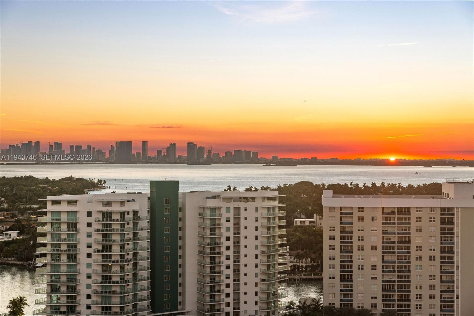 6799 Collins Ave CPH06 photo 6