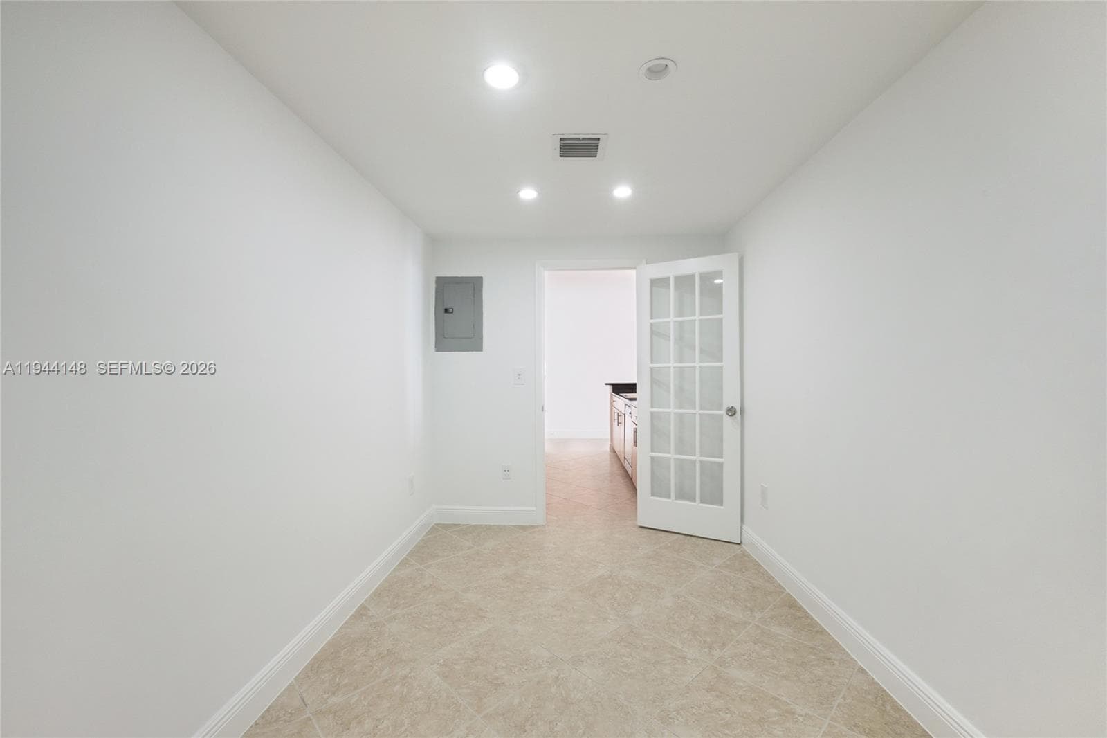 10350 W Bay Harbor Dr 9N photo 7