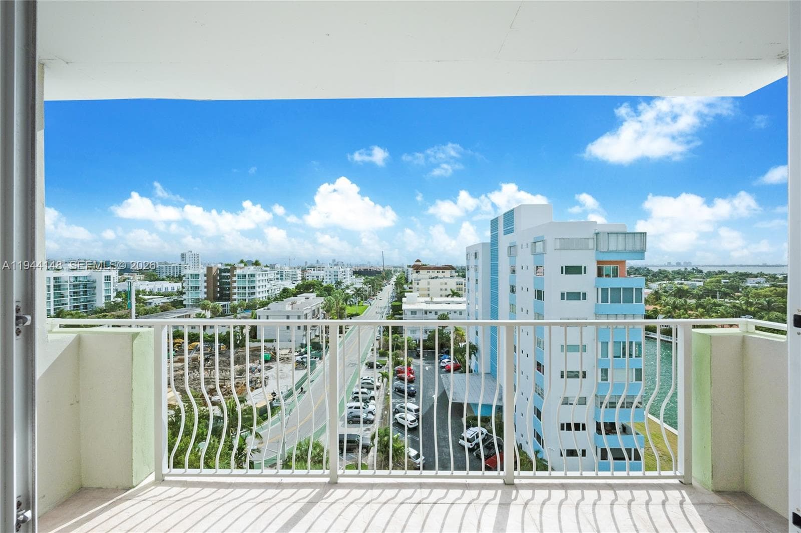 10350 W Bay Harbor Dr 9N photo 3
