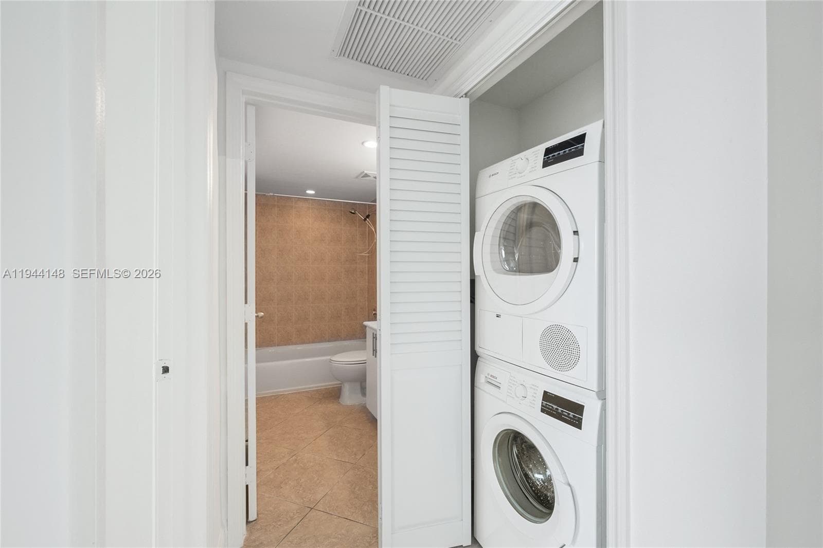 10350 W Bay Harbor Dr 9N photo 14