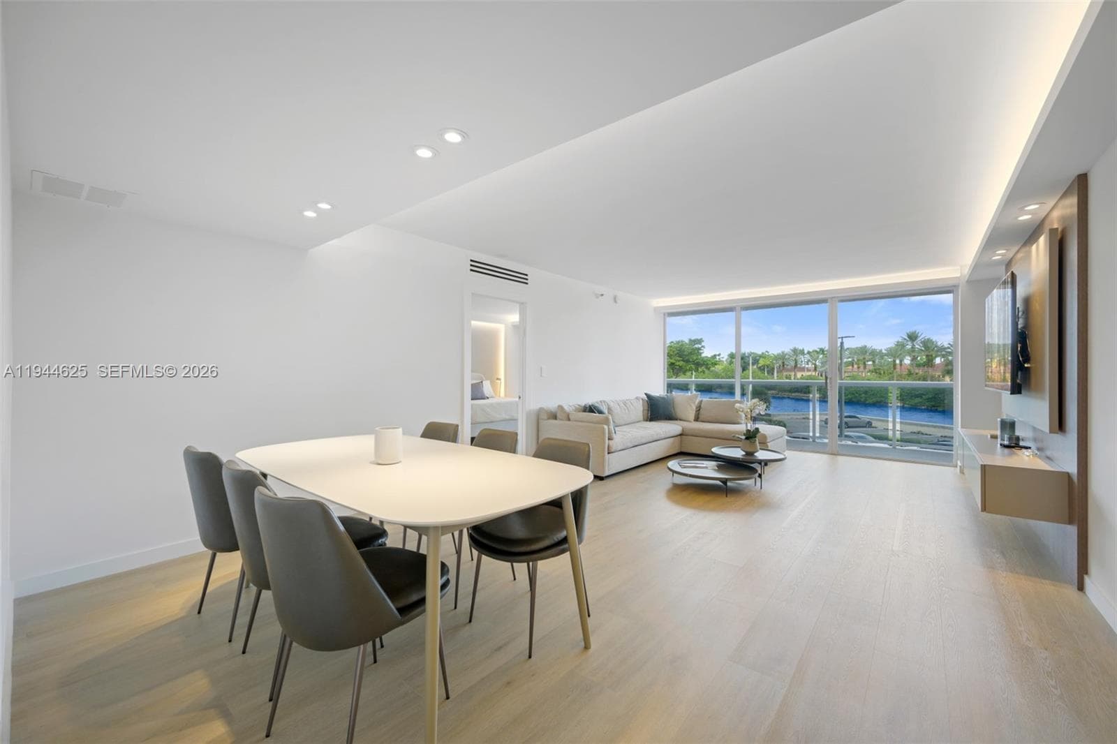 20505 E Country Club Dr 231 photo 2