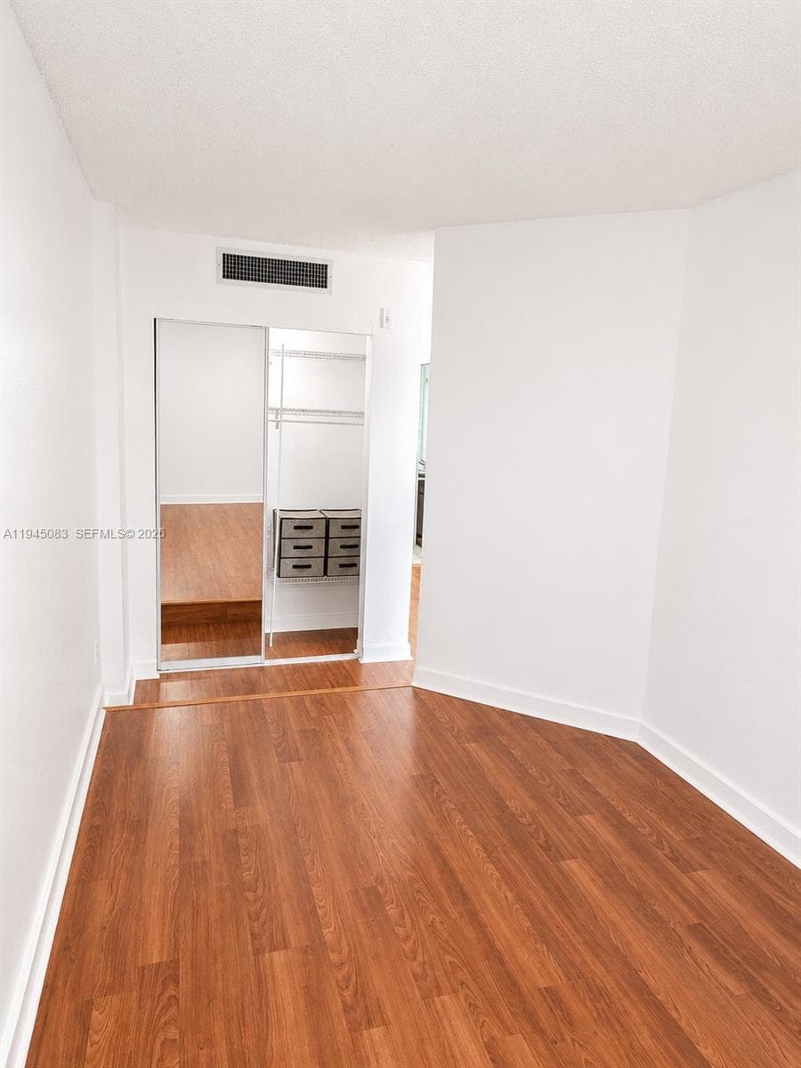 1650 NE 115th St 505 photo 11