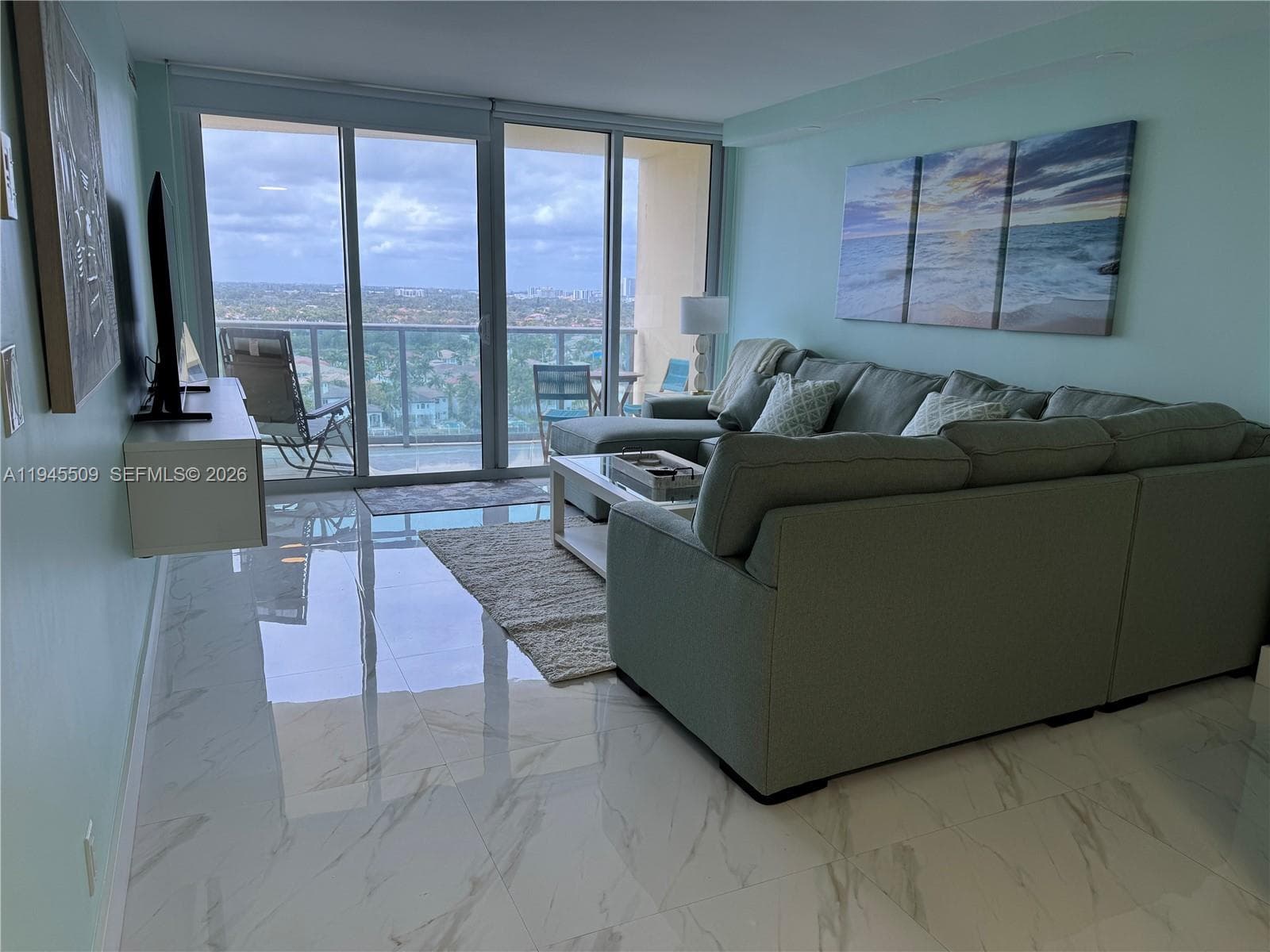 2501 S Ocean Dr 1530 photo 1