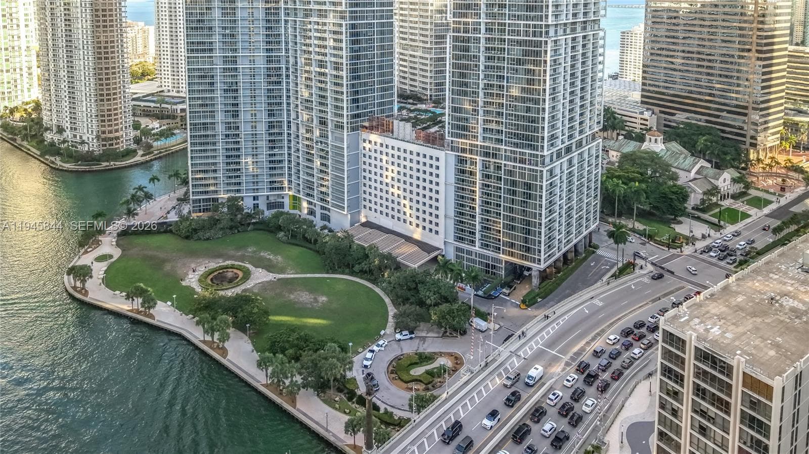 475 Brickell Ave 4215 photo 3