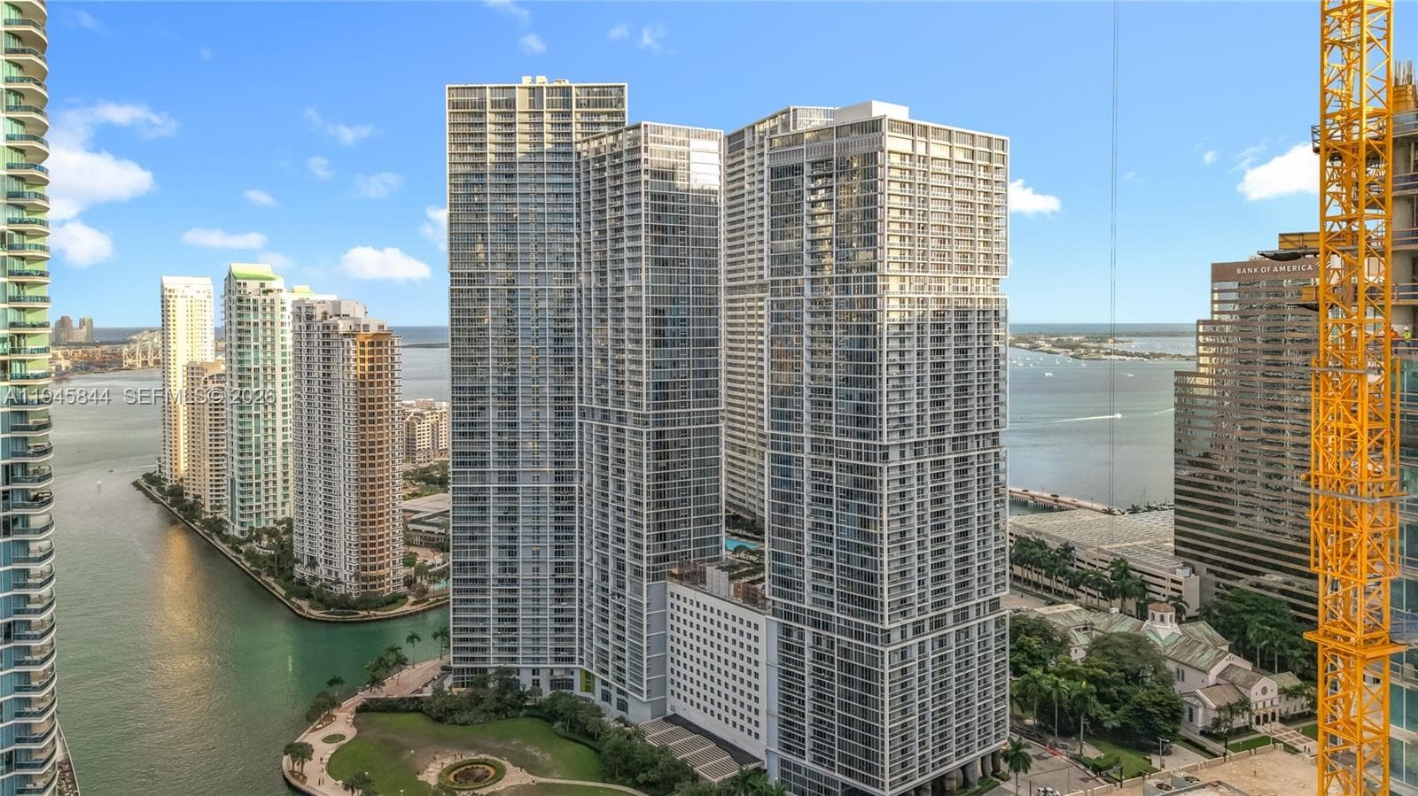475 Brickell Ave 4215 photo 1