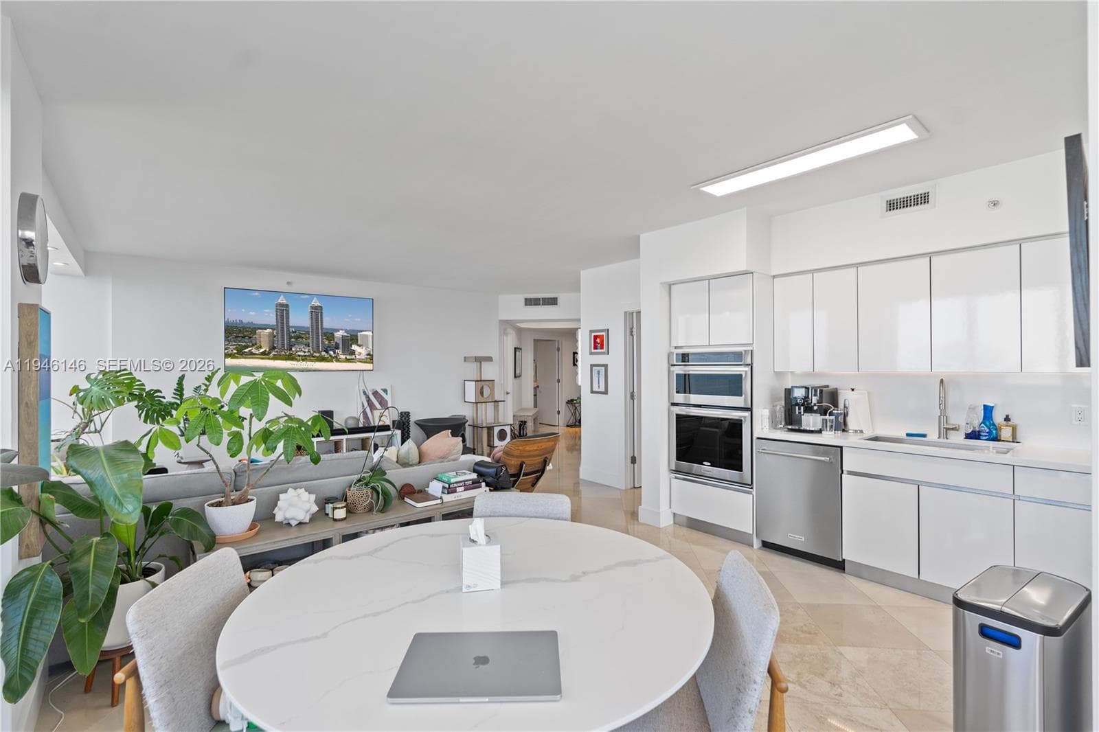 4779 Collins Ave 2607 photo 9